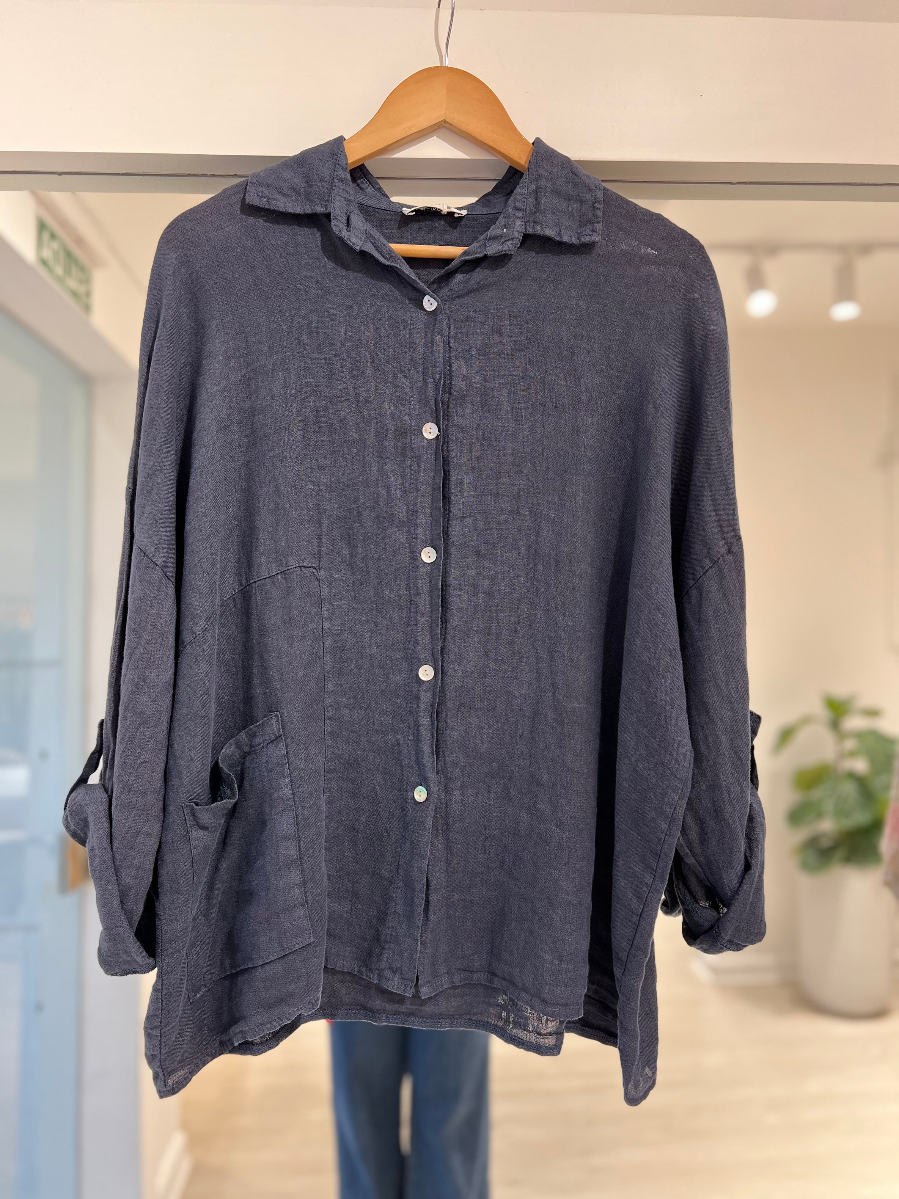 Camisa Libia azul marino