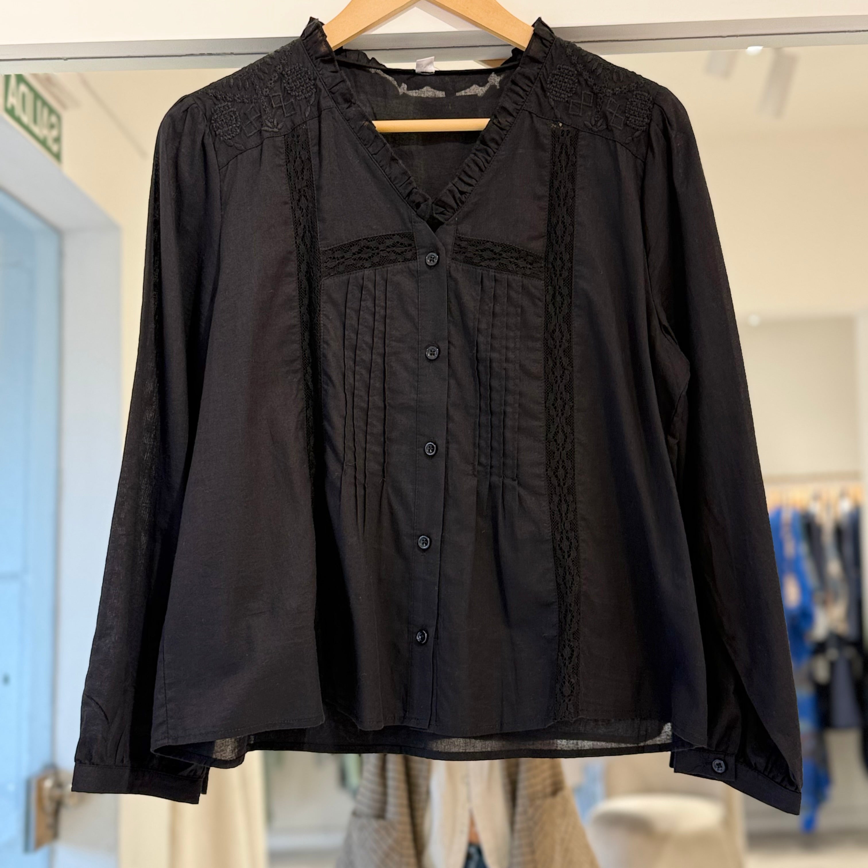 Camisa Dominica Negro