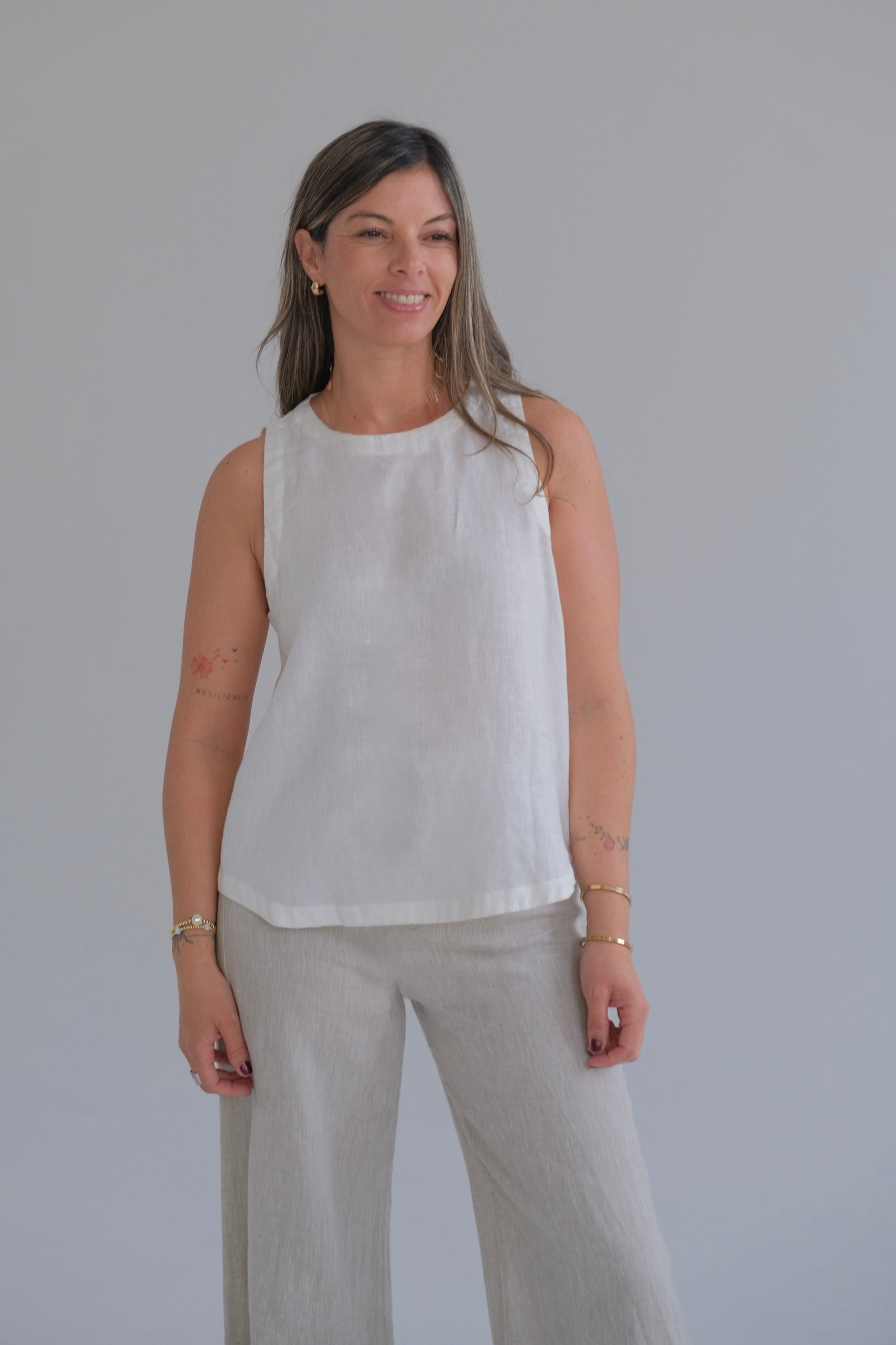 Musculosa Comodín off-white CÁPSULA