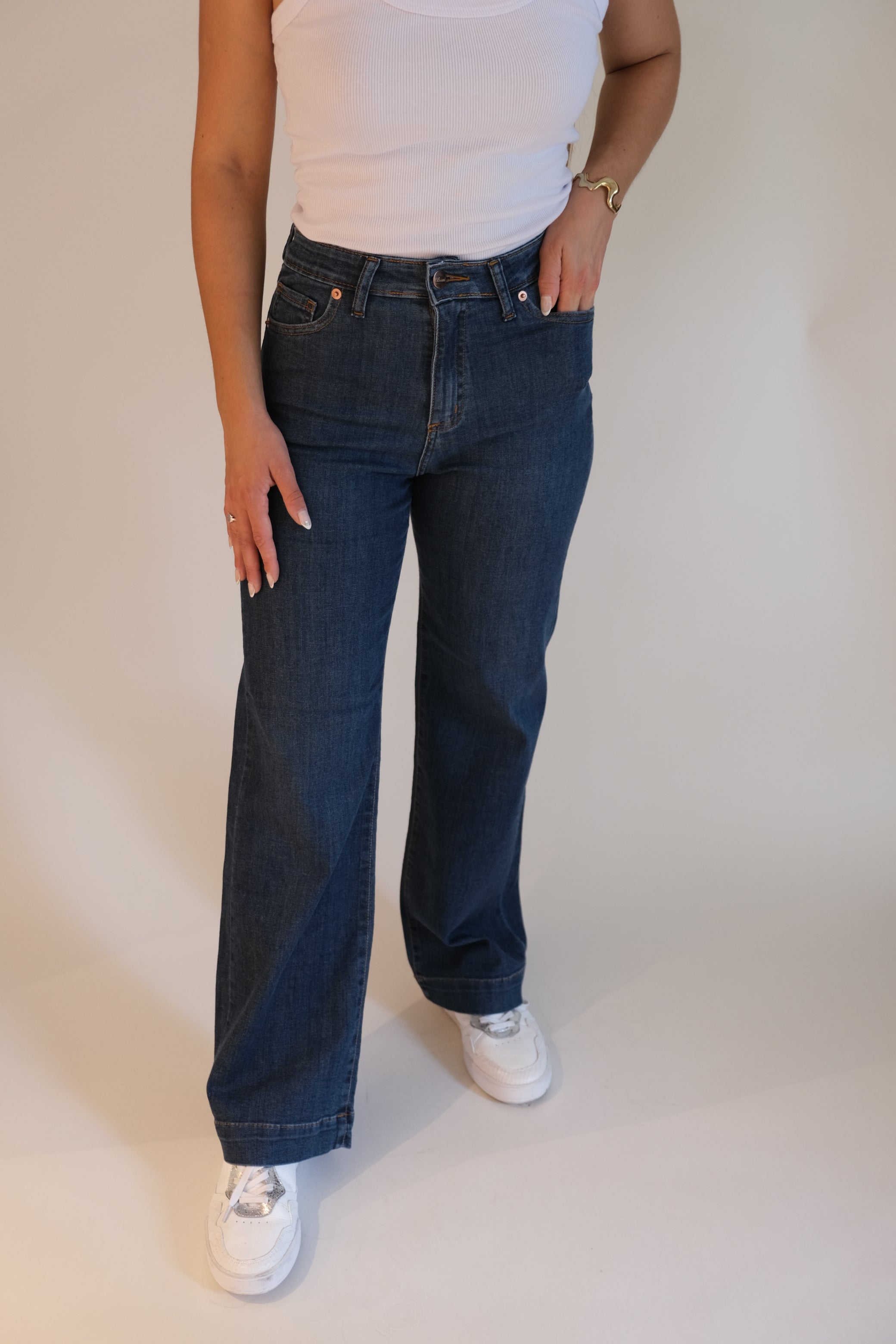 Jean Capri Oscuro