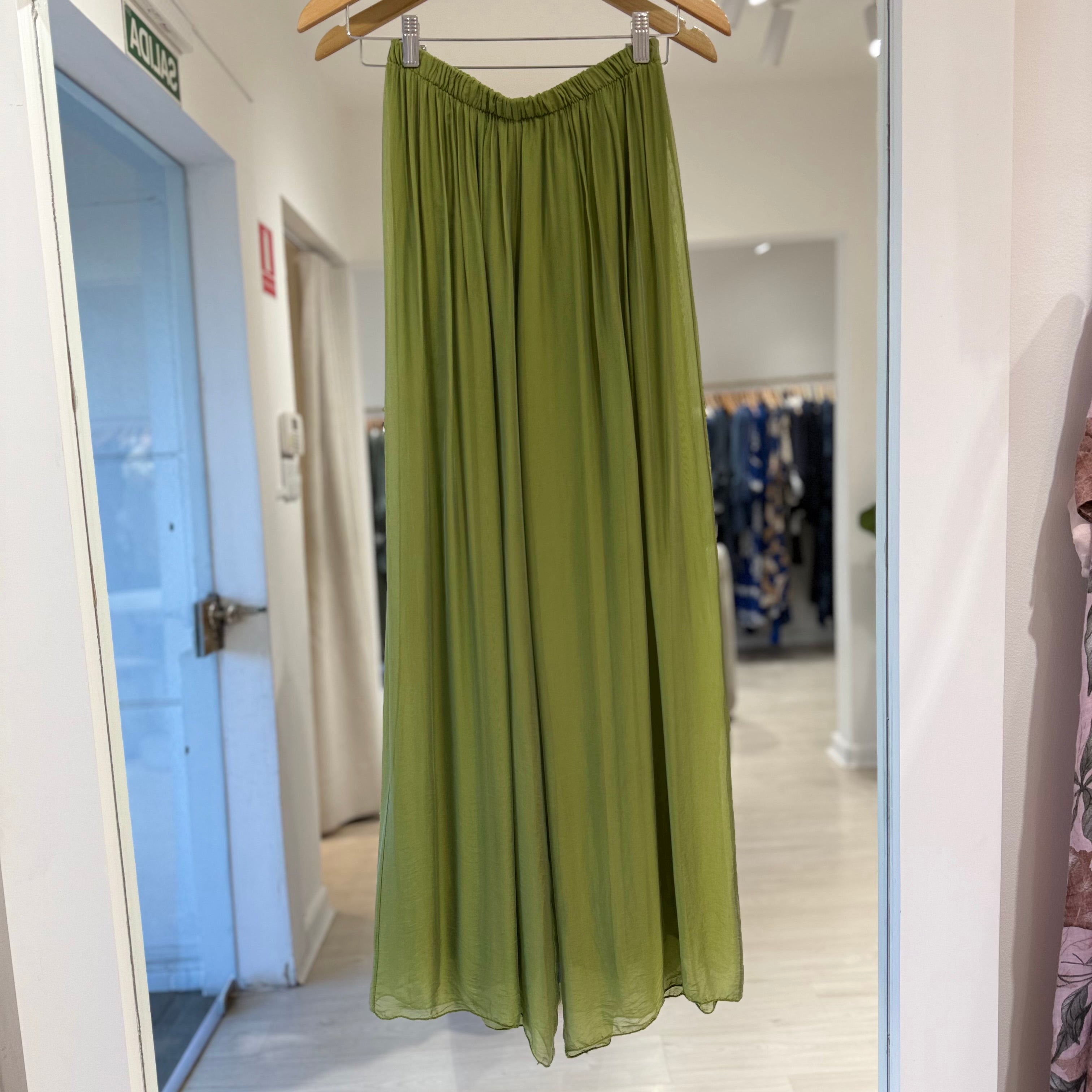 Pantalón Cerdeña Verde Lima