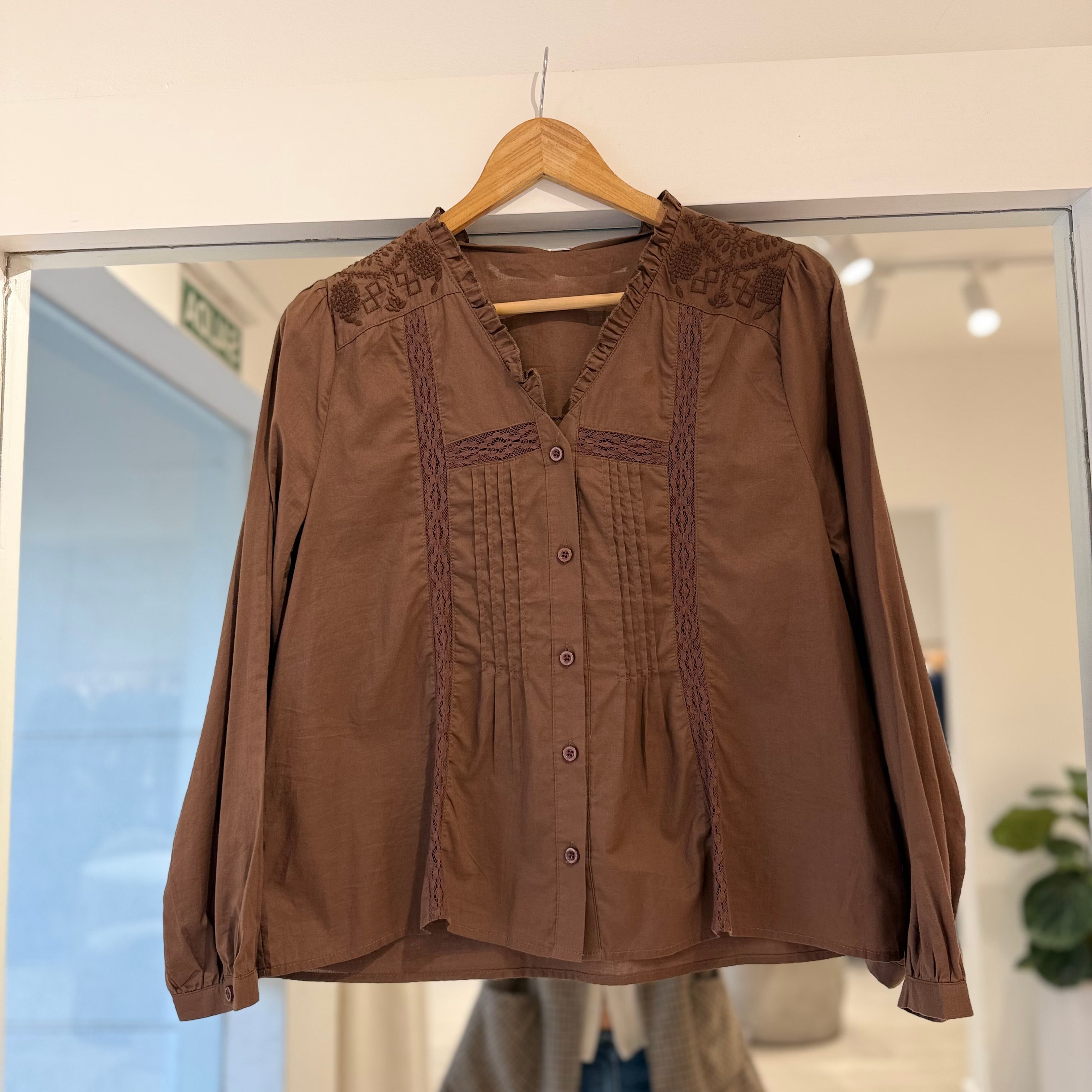 Camisa Dominica Chocolate