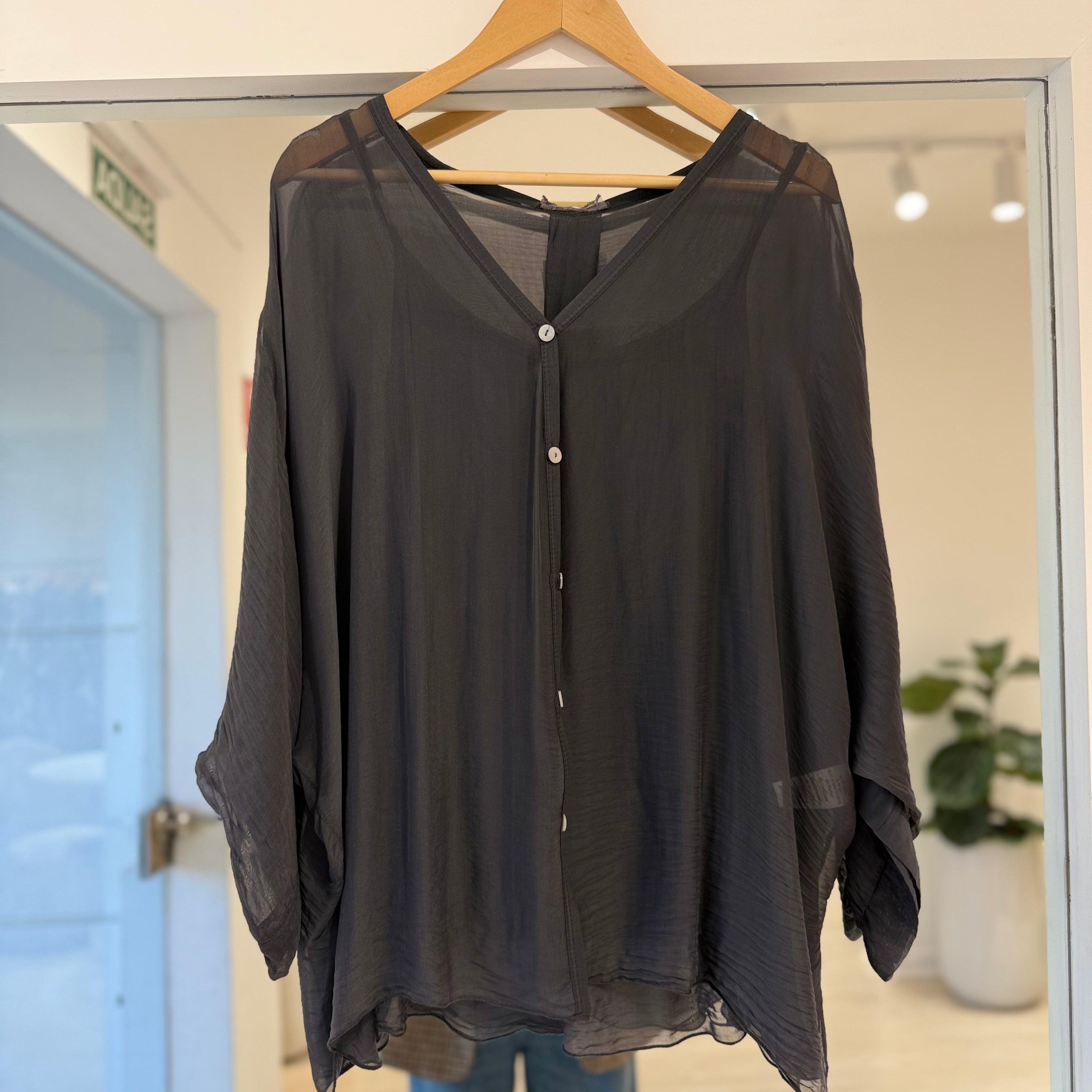 Camisa Cerdeña Gris Oscuro