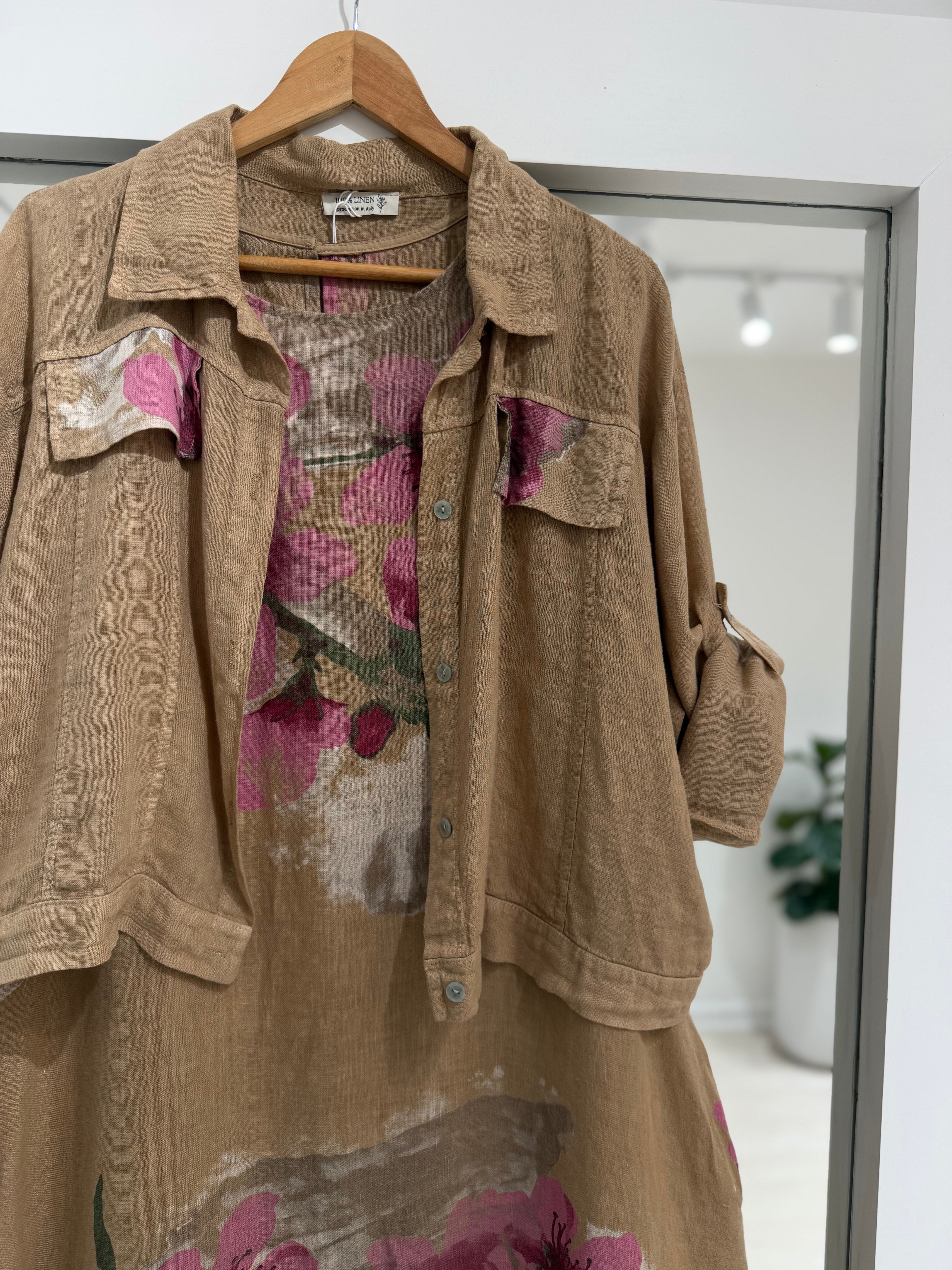 Set de vestido y casaca Camel
