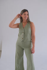 Chaleco Lino Off verde seco CÁPSULA