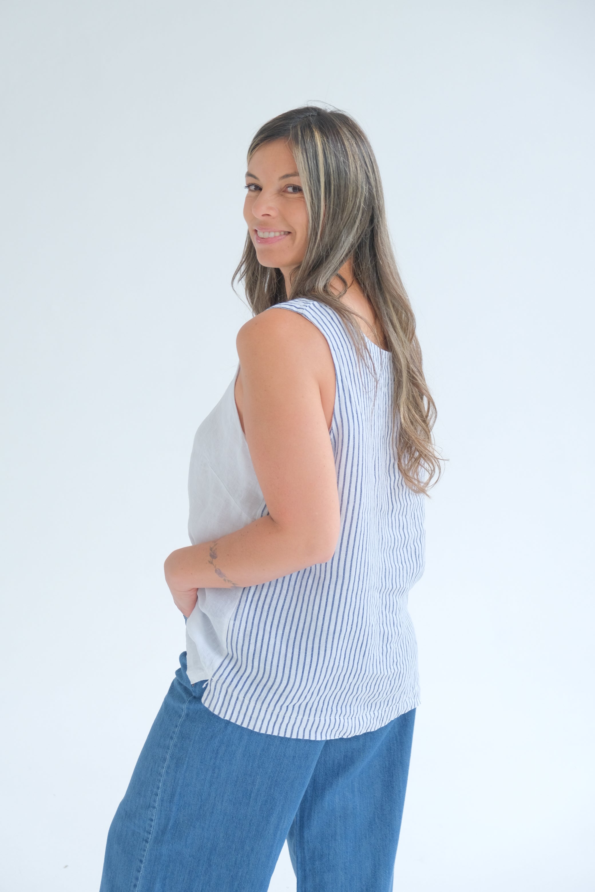 Musculosa Rayas Back Blanca