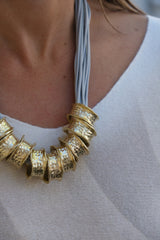 Collar Imperio Gris