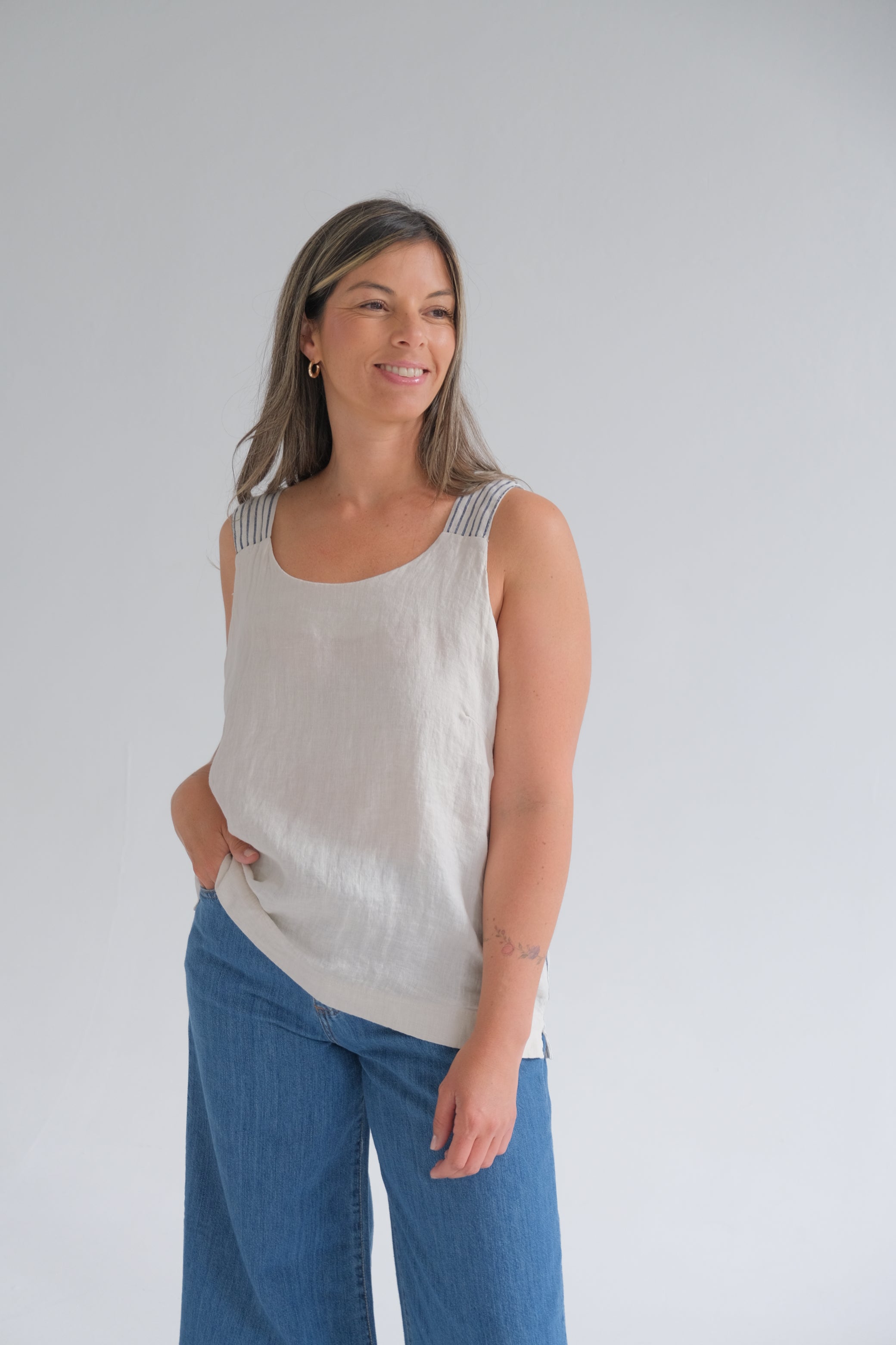 Musculosa Rayas Back Blanca