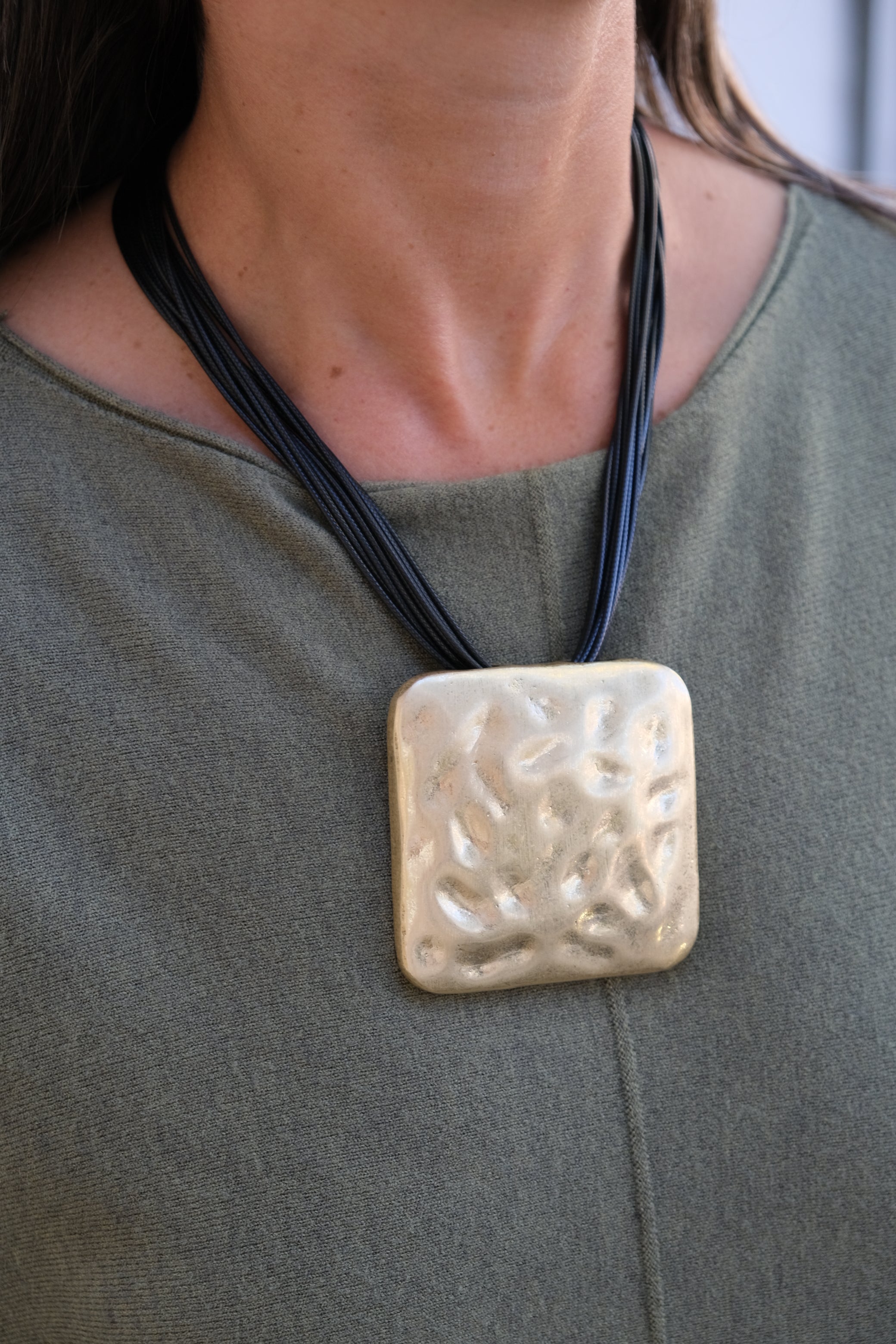 Collar Carrara Gold