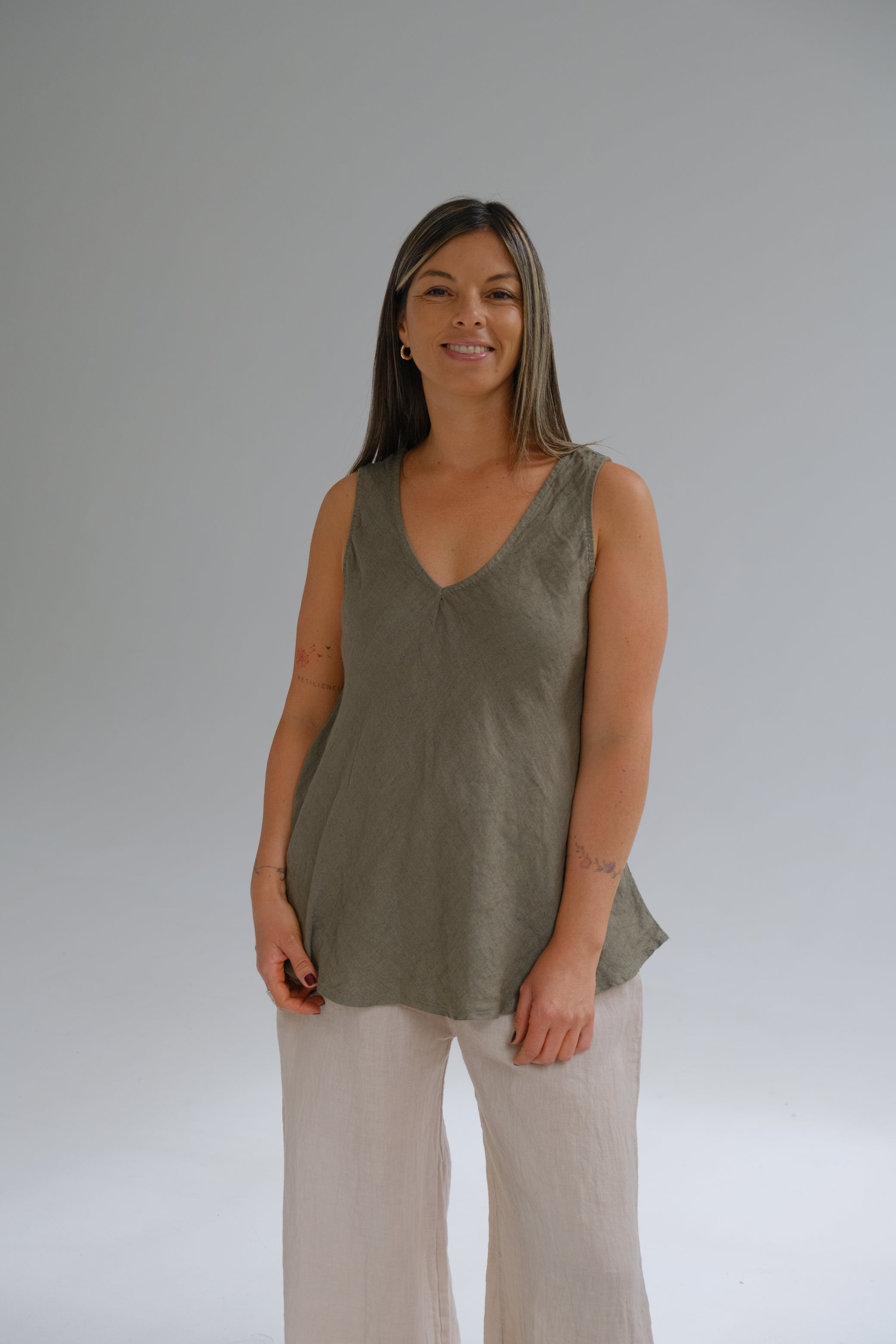 Musculosa Hera Verde Seco