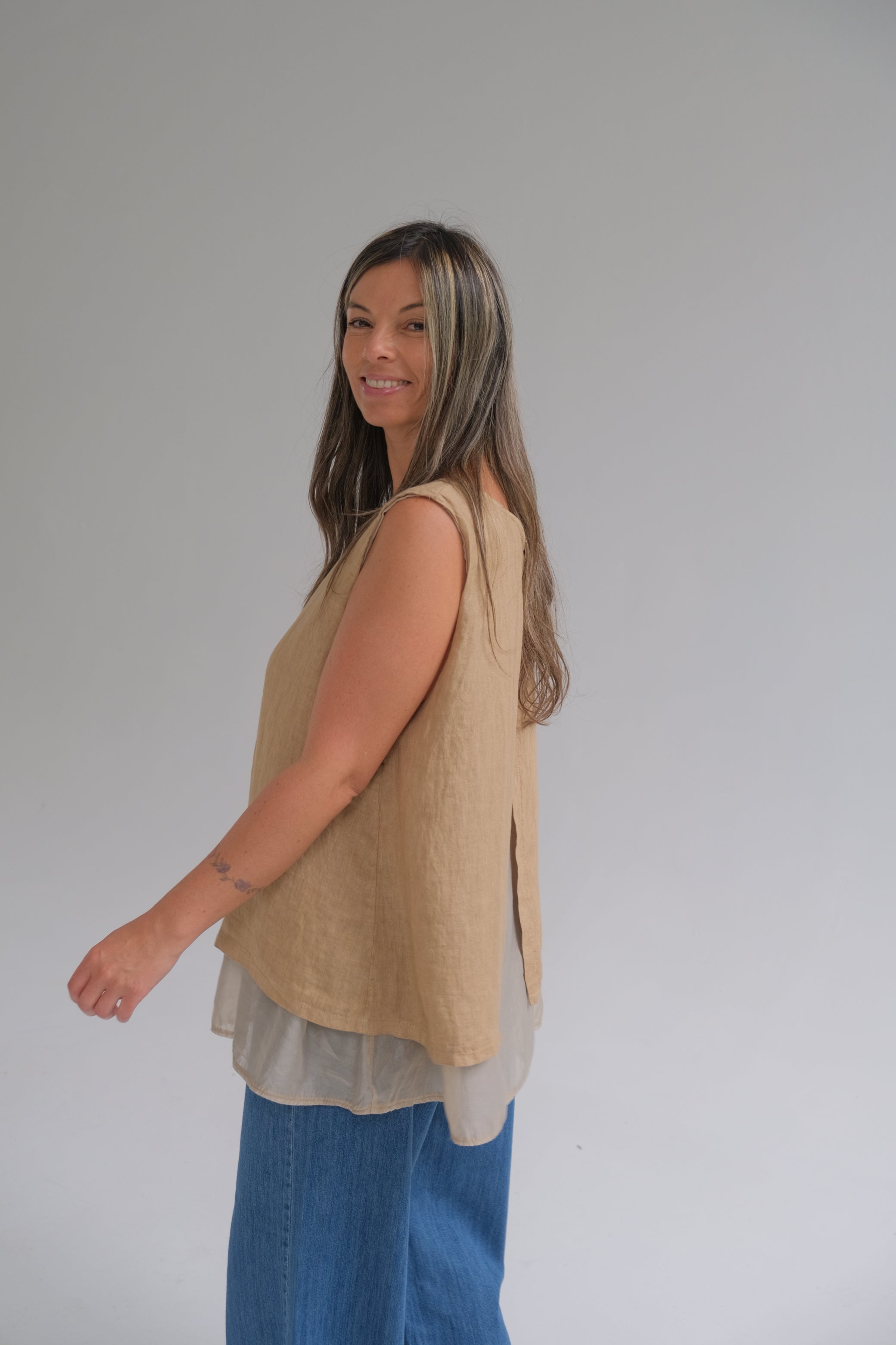 Musculosa Bluma Tostado