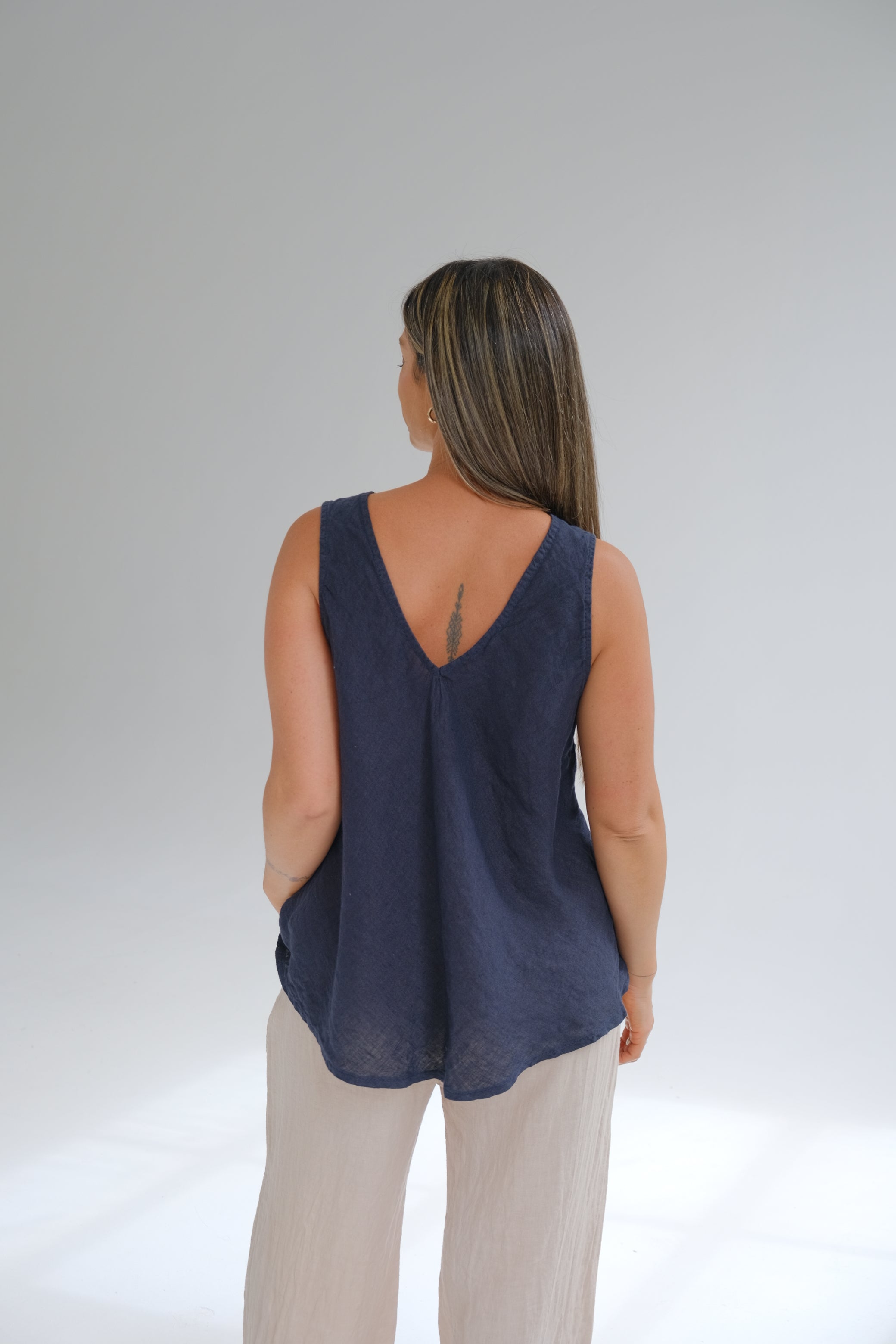 Musculosa Hera Azul Marino