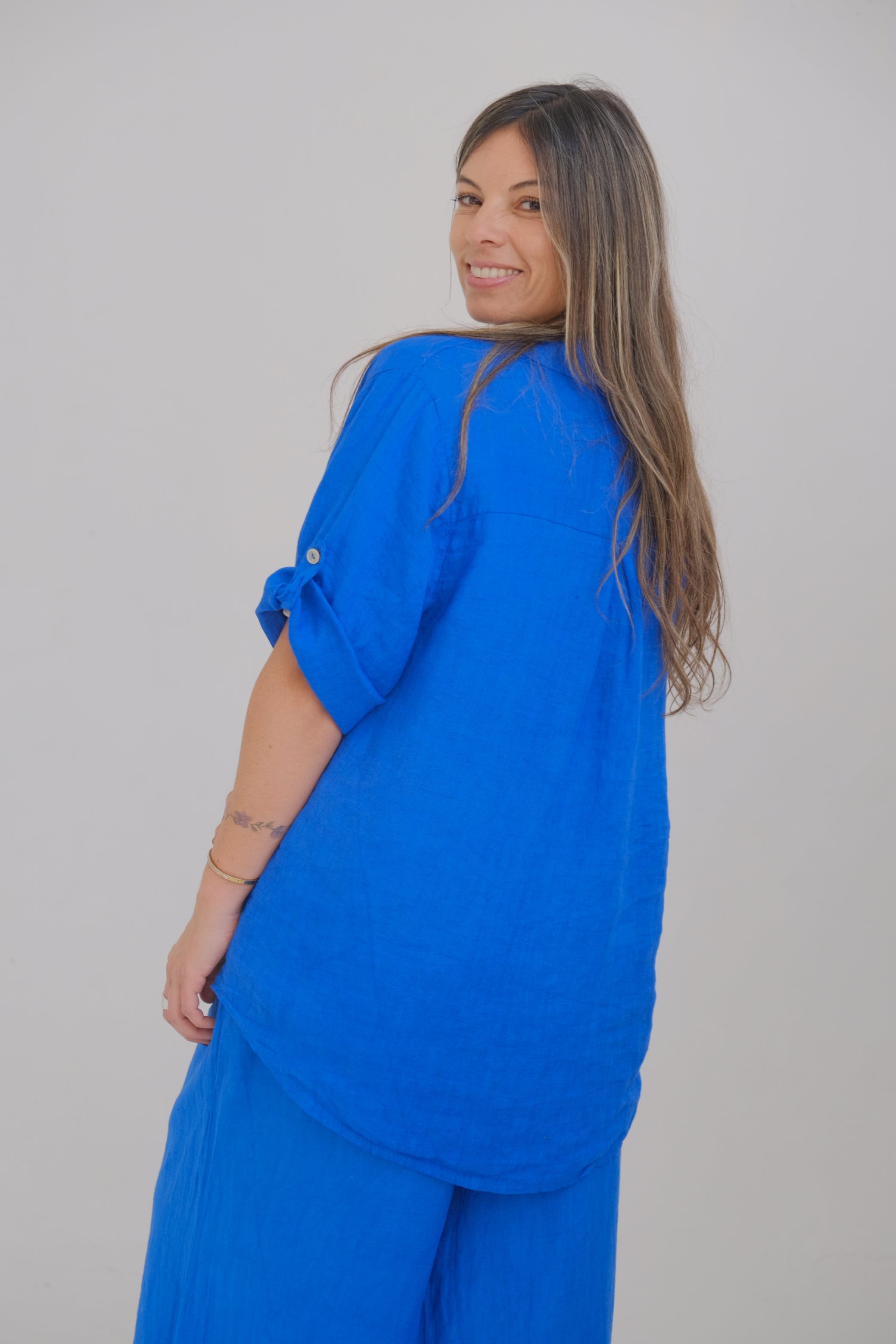 Camisa Aleli básica azul Francia