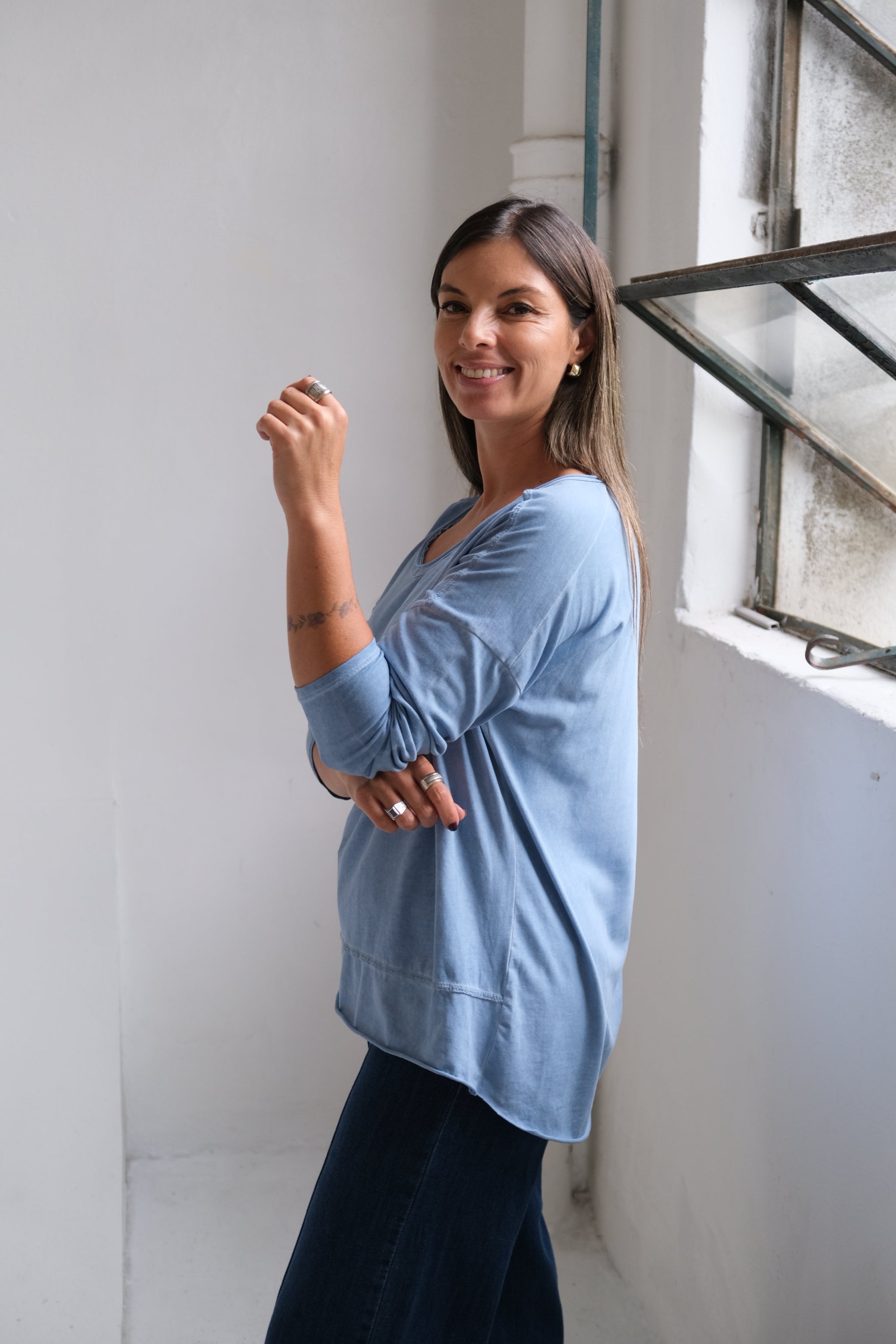 Remera Gia Celeste Jean