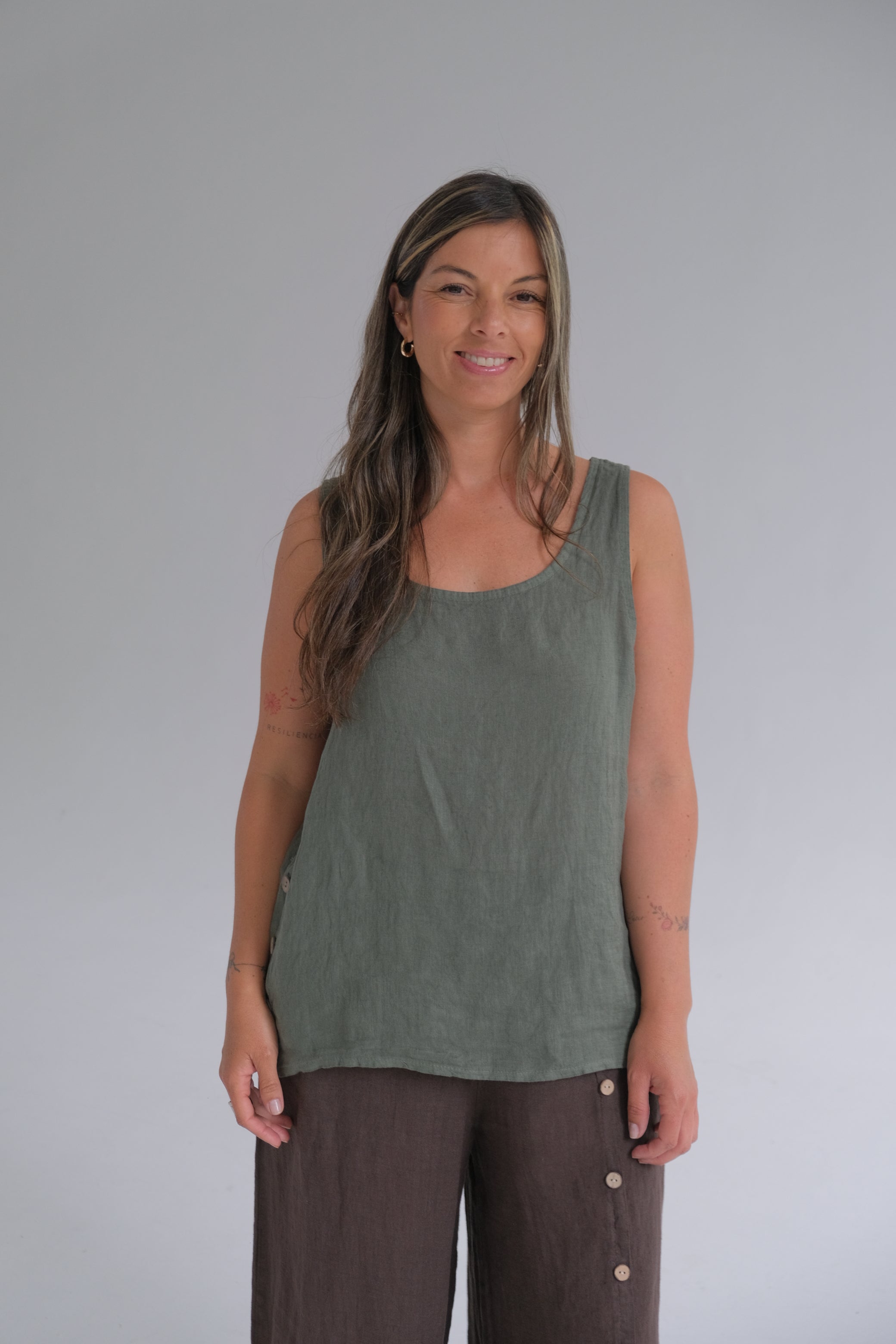 Musculosa Lidia Verde Seco