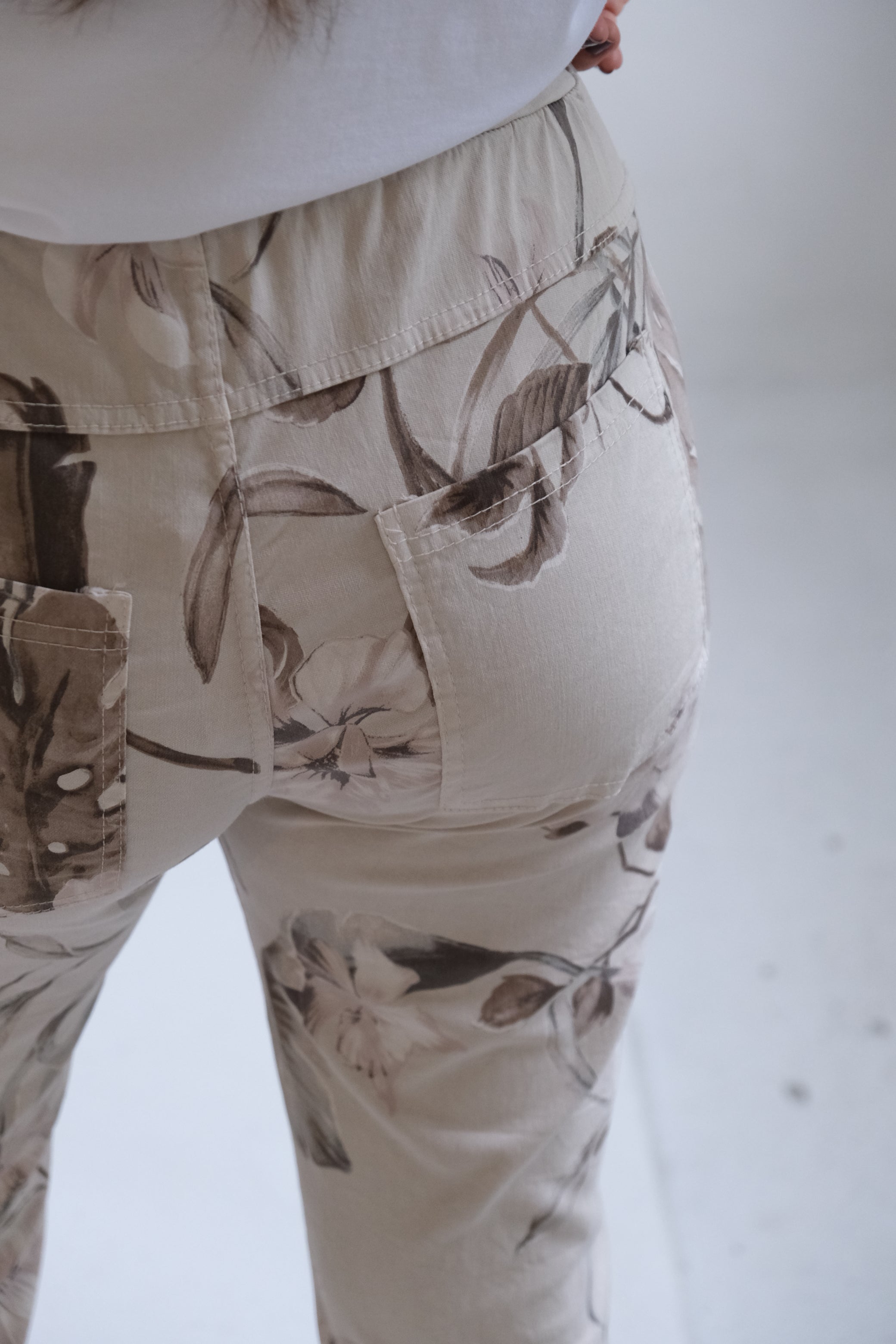 Pantalón Elastizado Beige