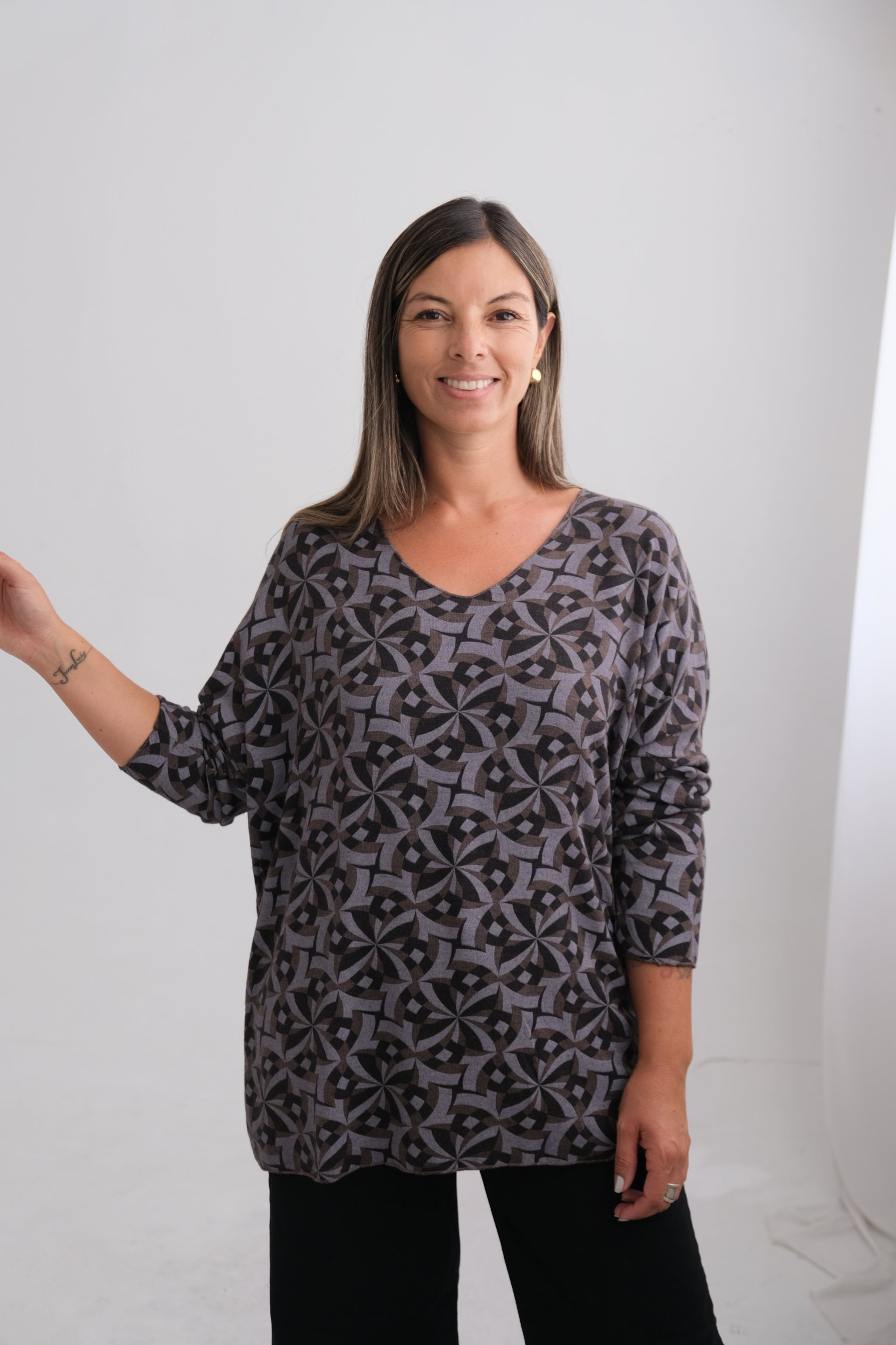 Sweater Geometric Gris