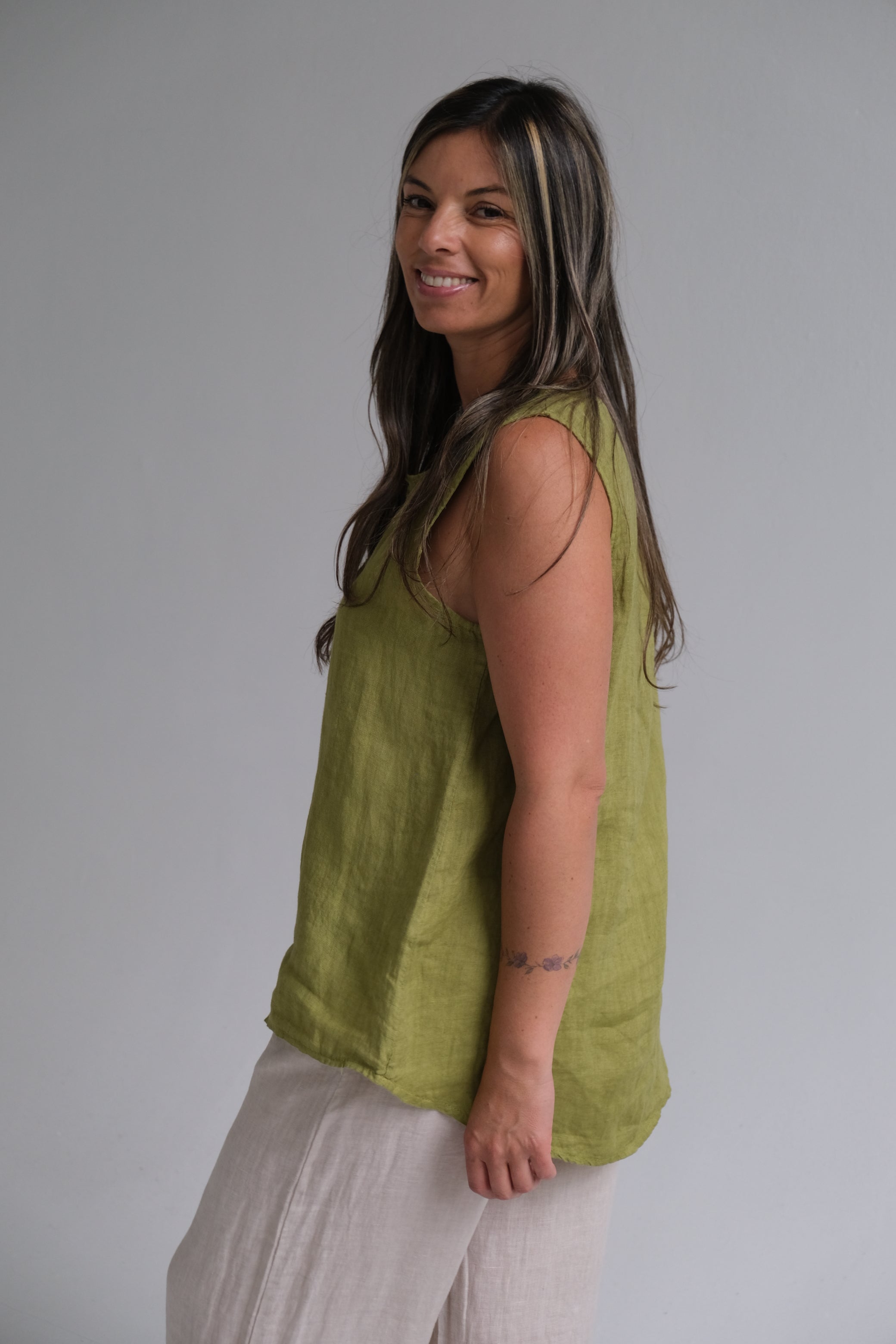 Musculosa Holly Pistacho