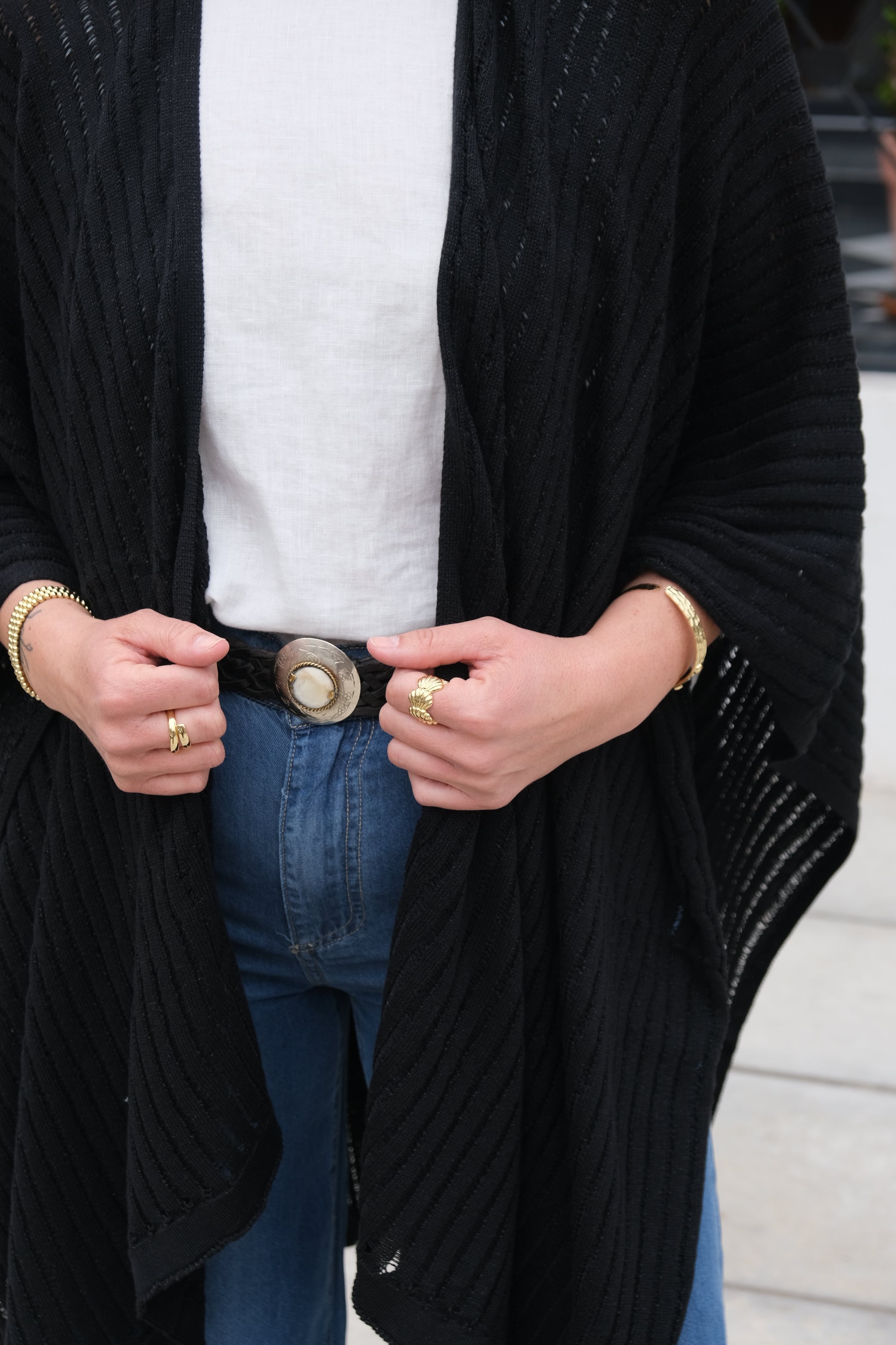 Ruana negra CÁPSULA