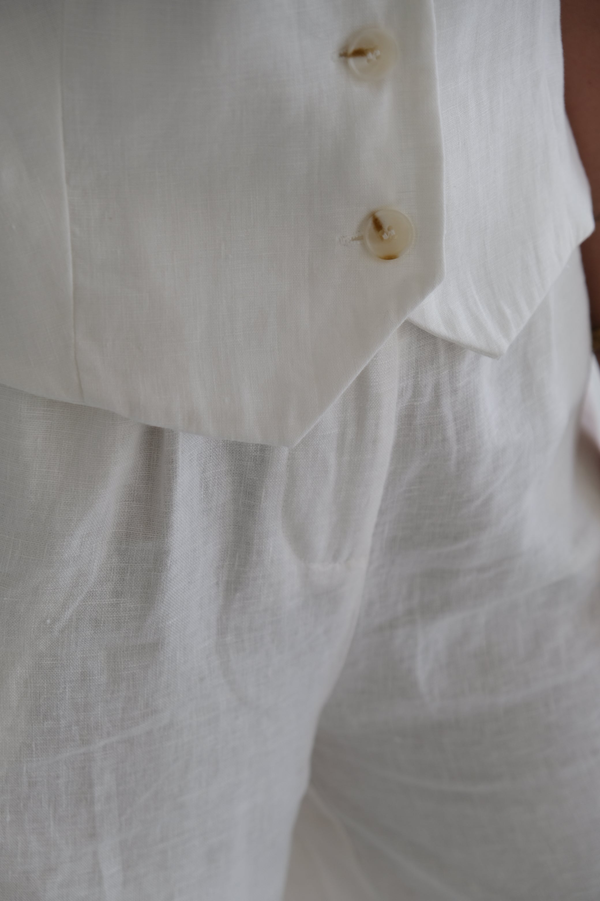 Chaleco Lino Off white cápsula