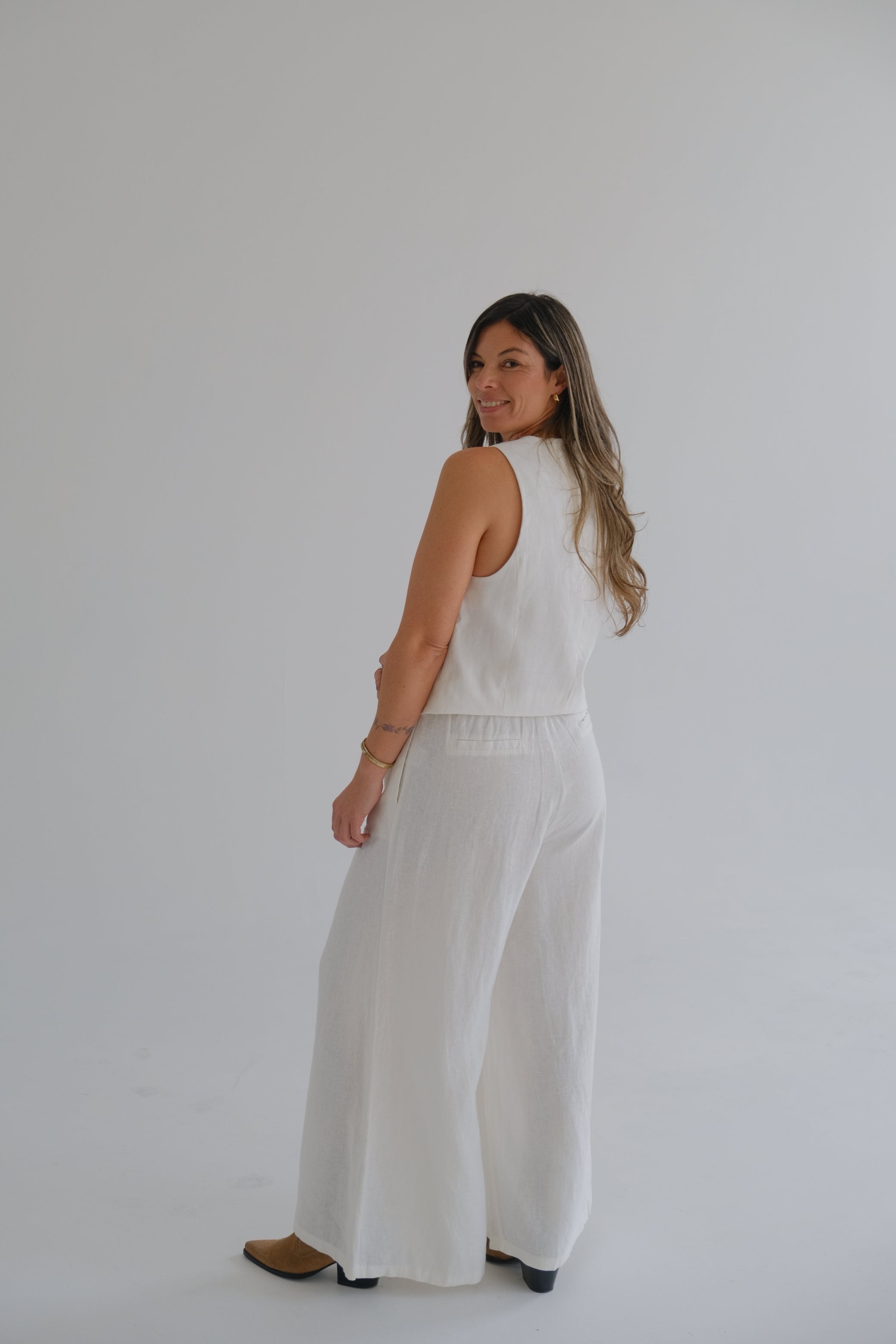 Pantalón Asia off-white CÁPSULA