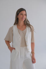 Blusa volado beige CÁPSULA