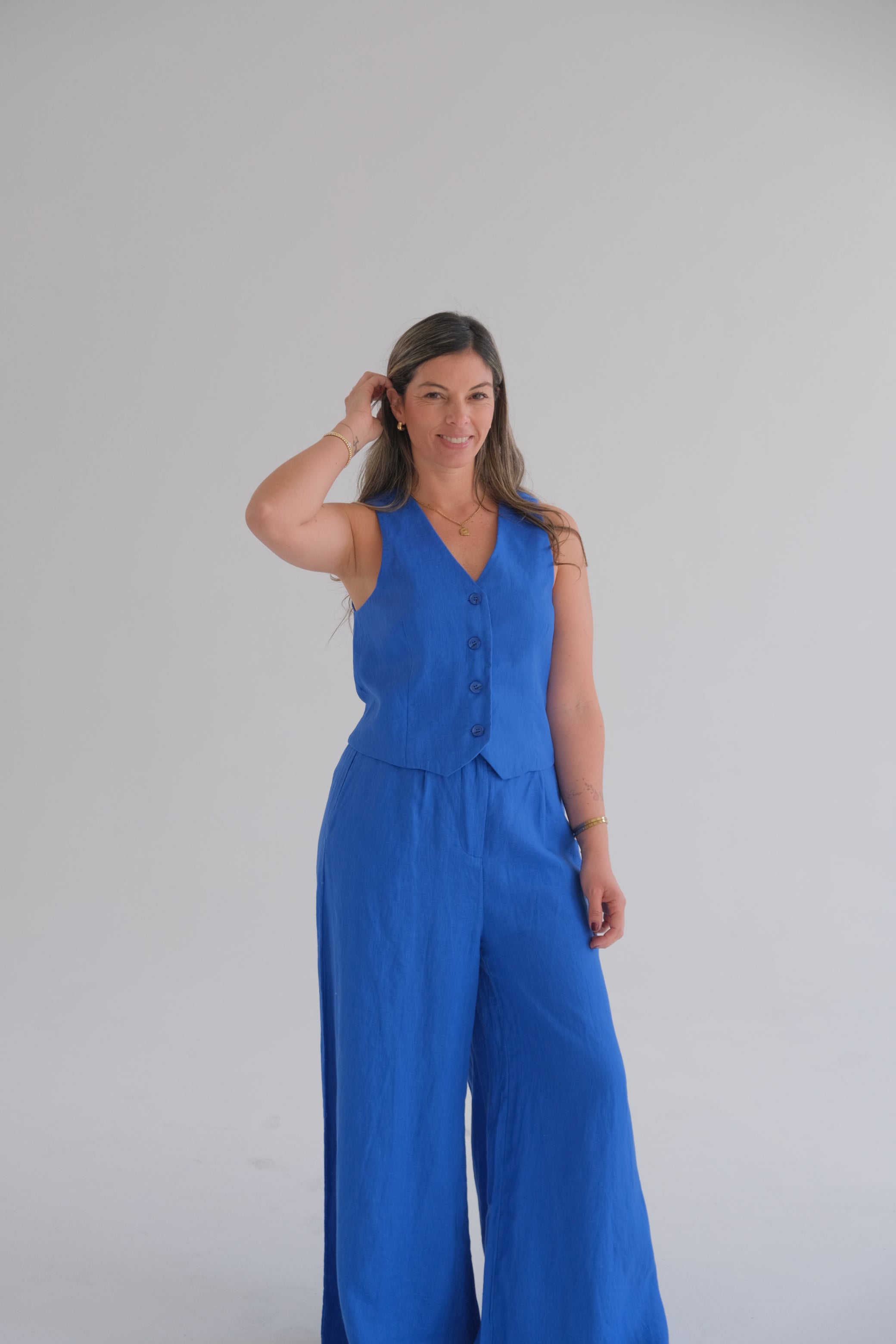 Chaleco Lino Off azul cápsula