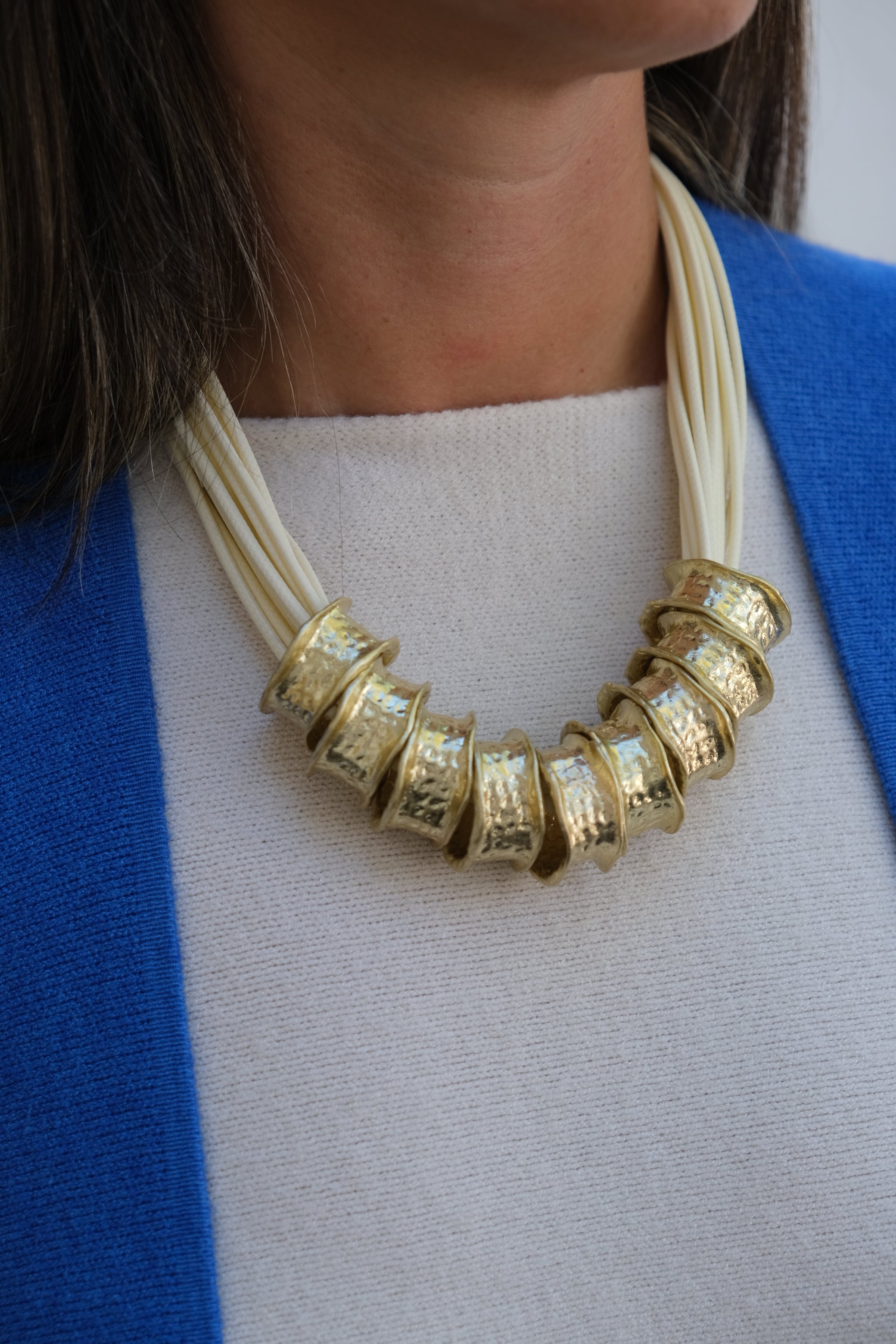 Collar Imperio Crudo