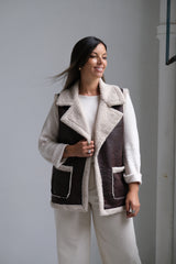Chaleco Venus Chocolate y beige