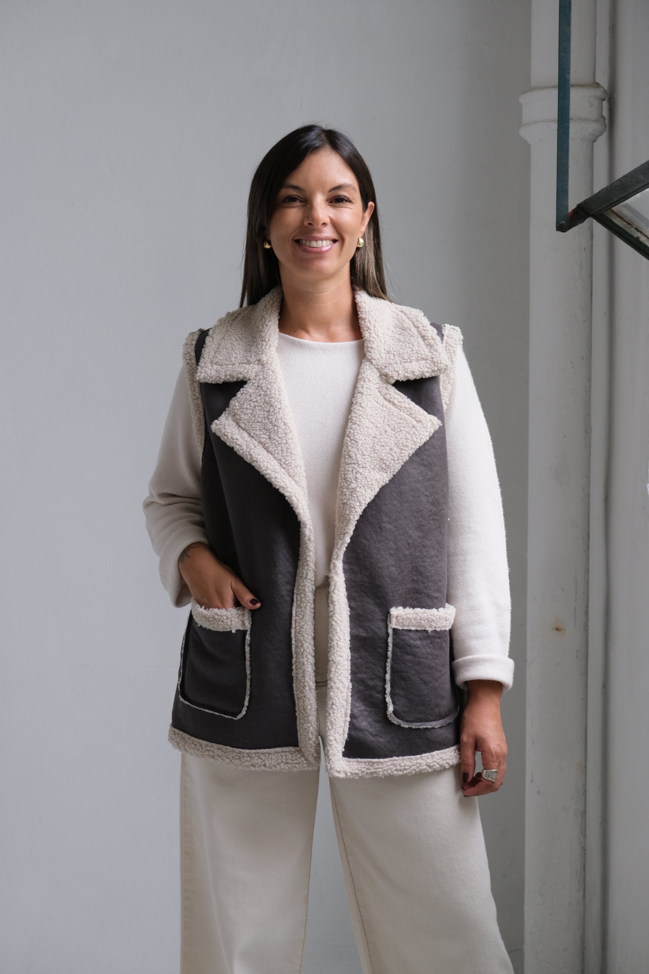 Chaleco Venus Gris y beige