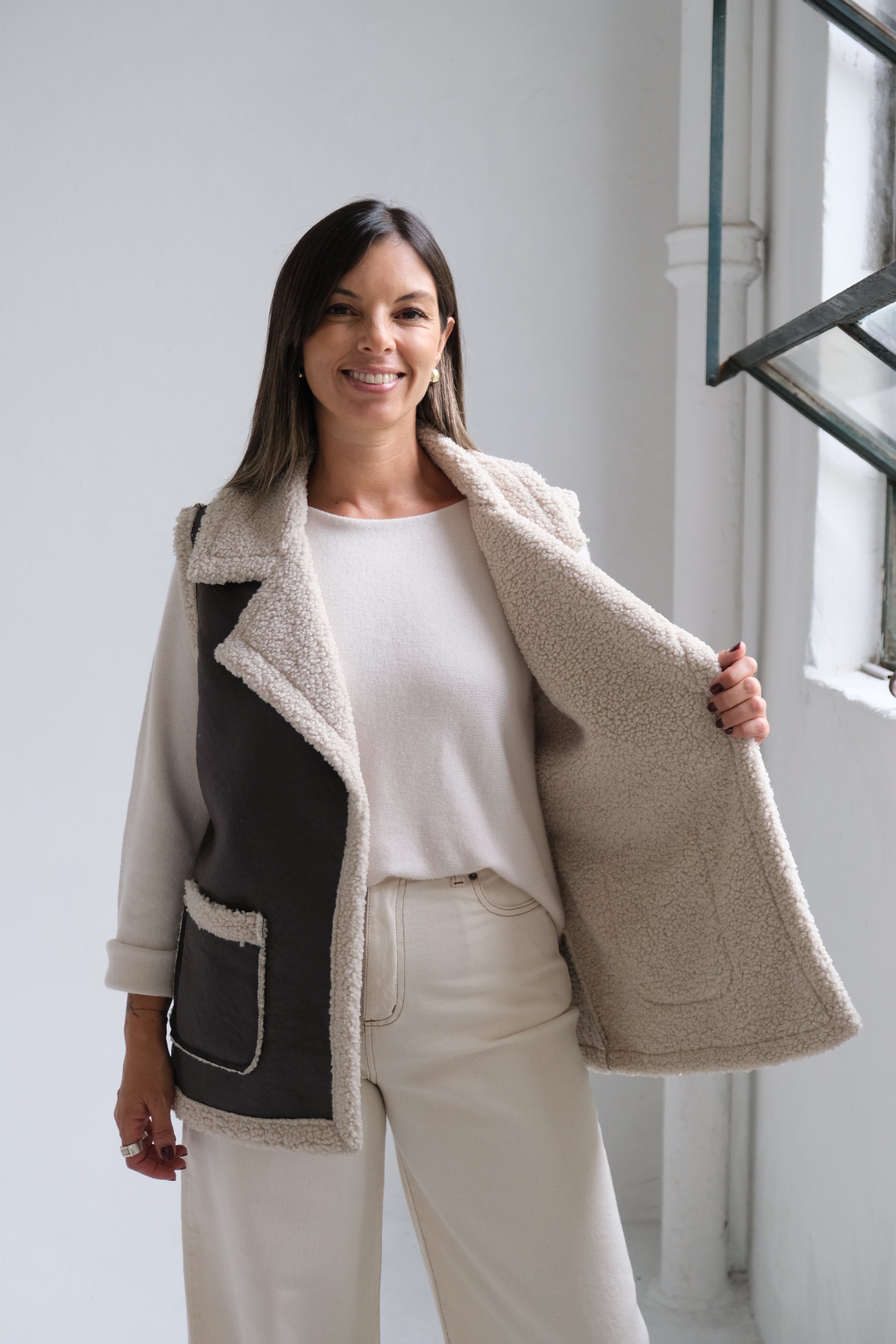 Chaleco Venus Gris y beige