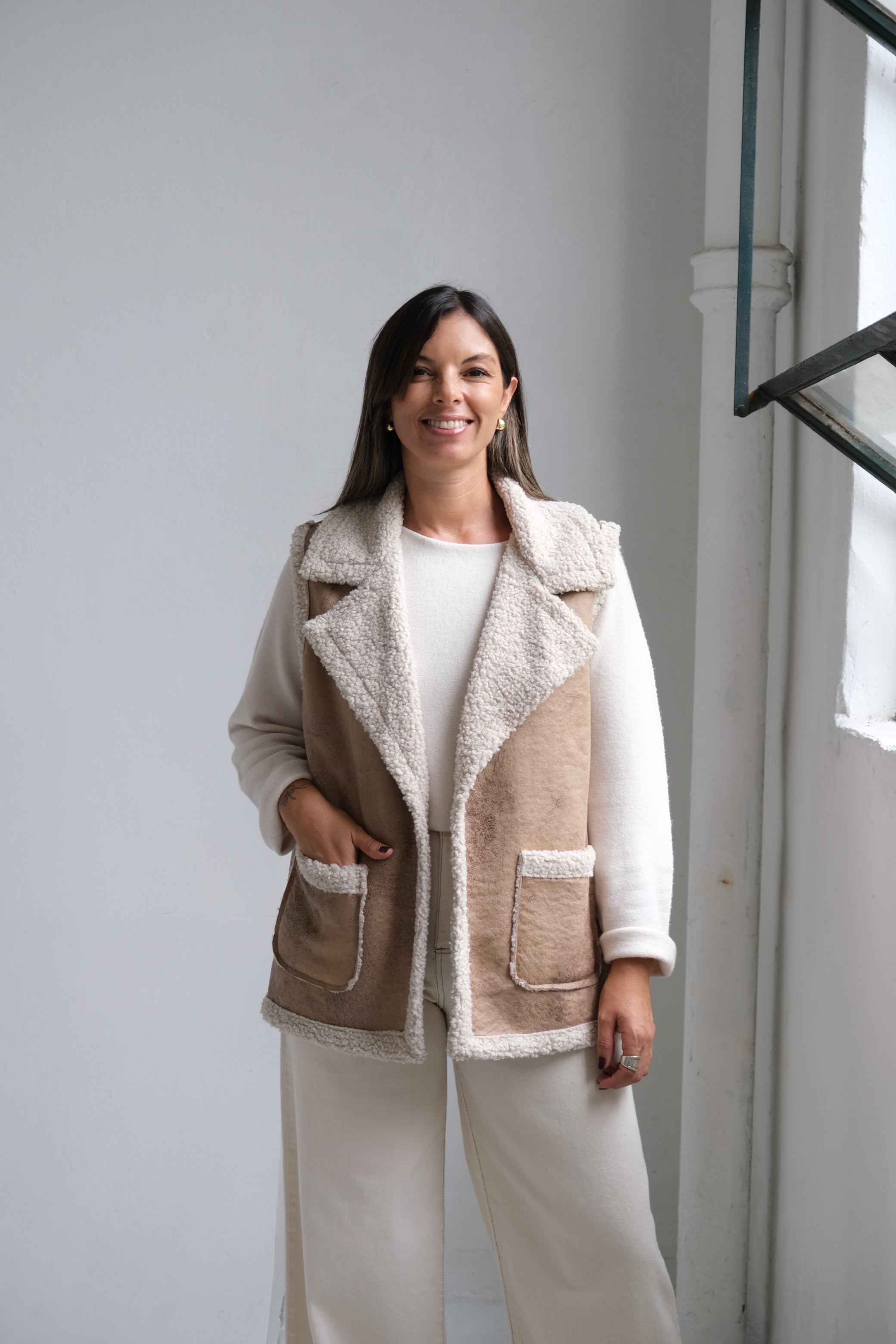 Chaleco Venus Beige y Crudo