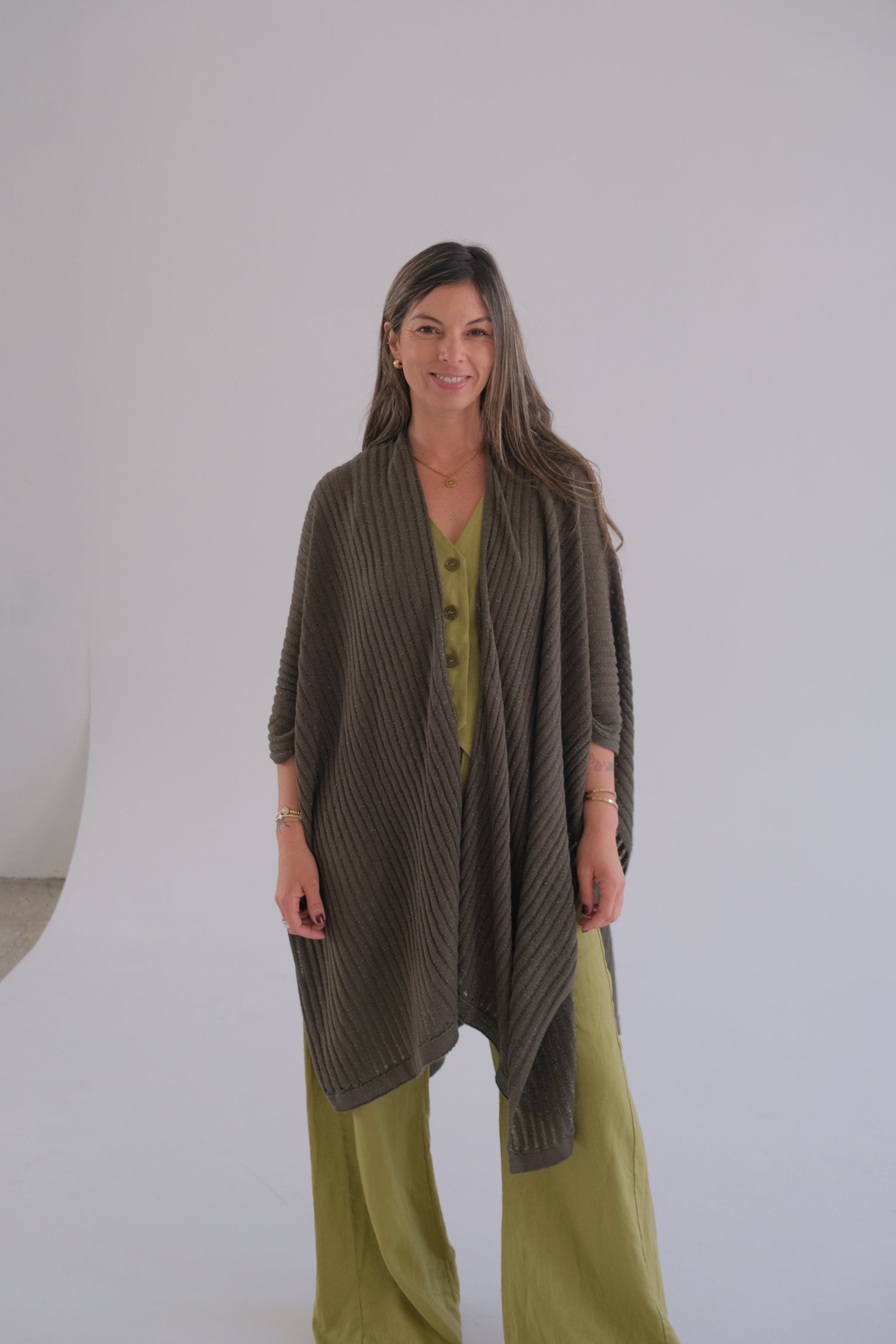 Ruana verde CÁPSULA