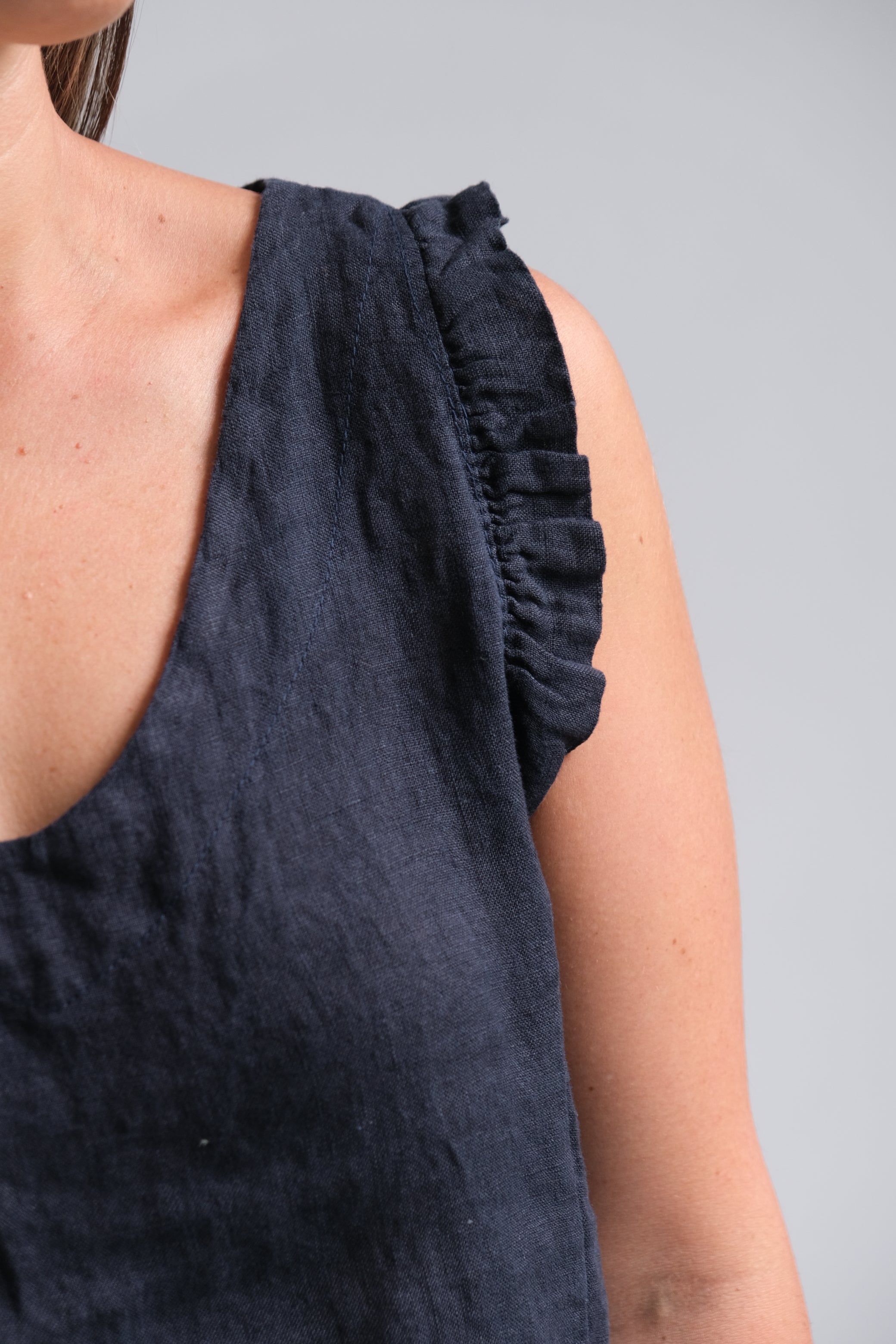 Musculosa Betiana Azul Marino