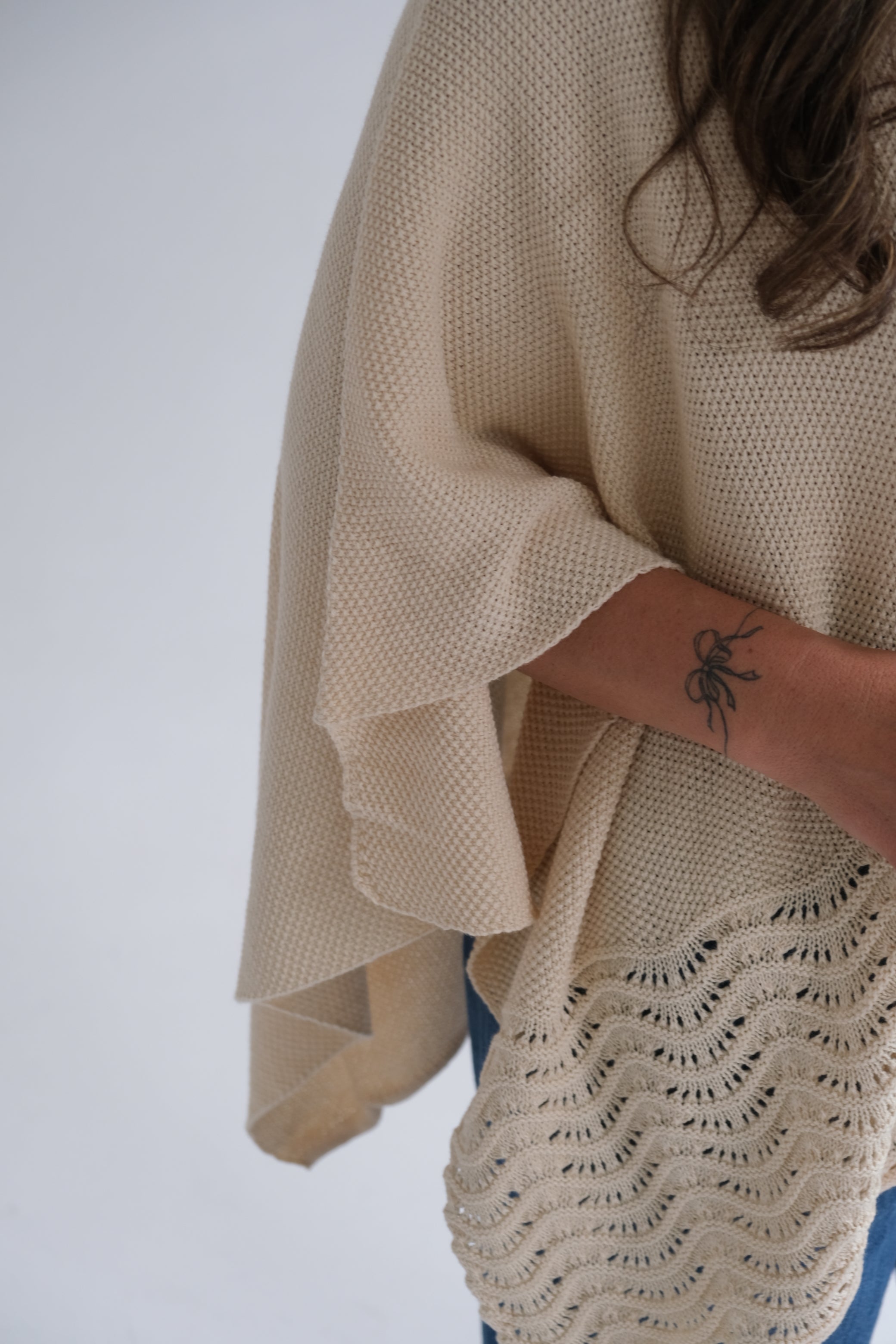 Poncho Joaquina Crudo