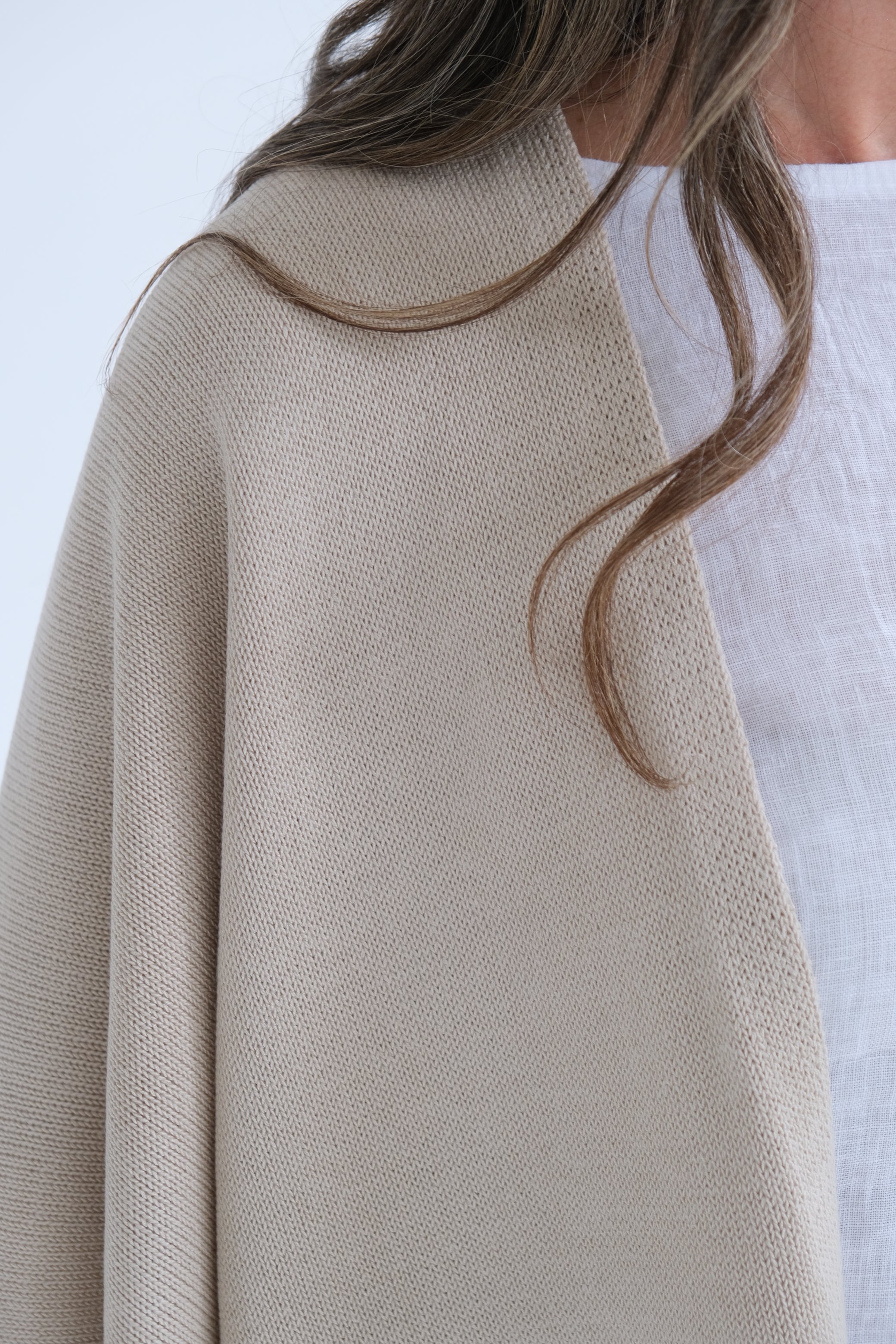 Ruana Valeriana Beige