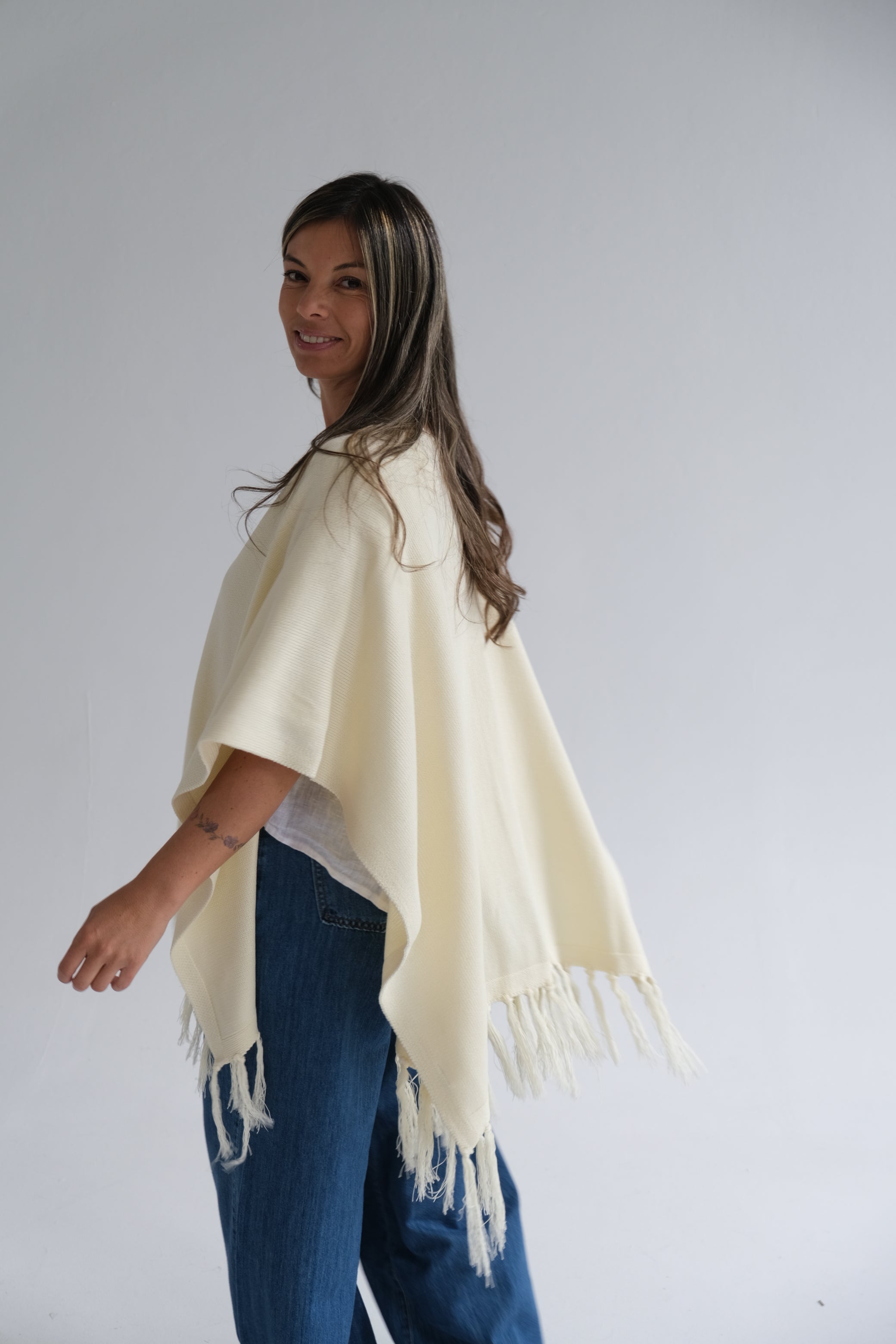 Ruana Valeriana Crudo