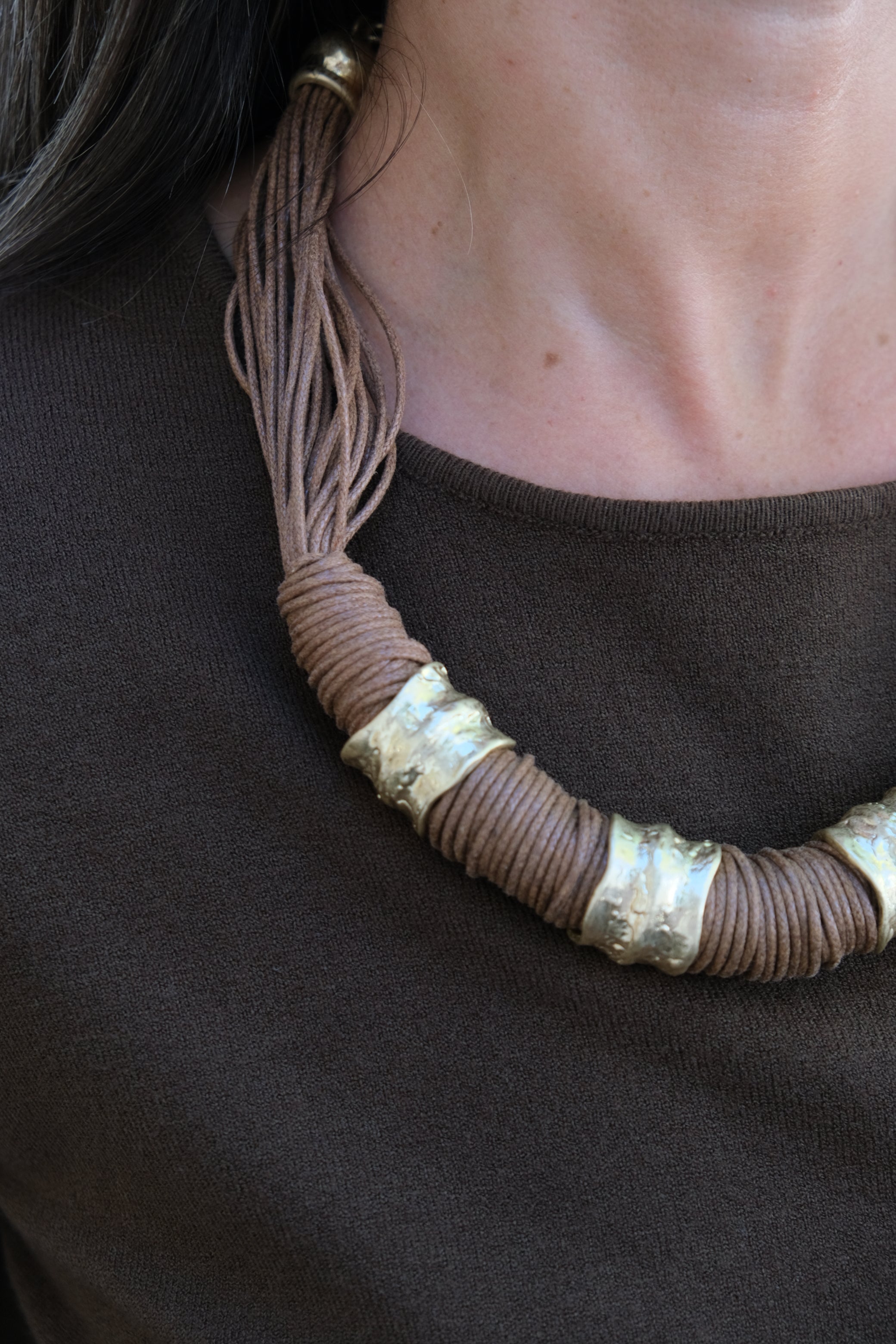 Collar Esencia Chocolate