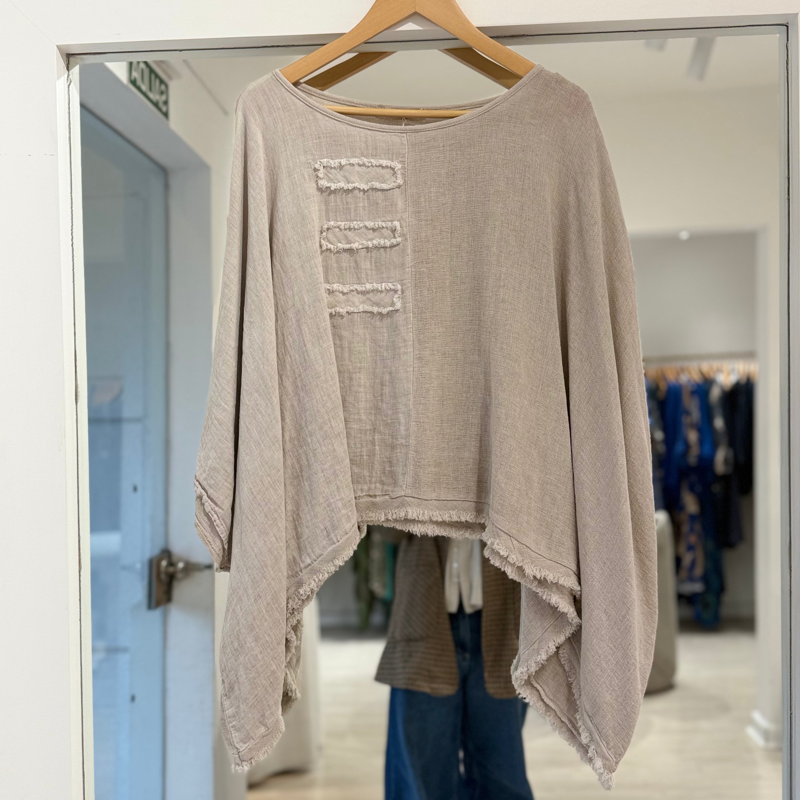 Blusa Belisa Beige