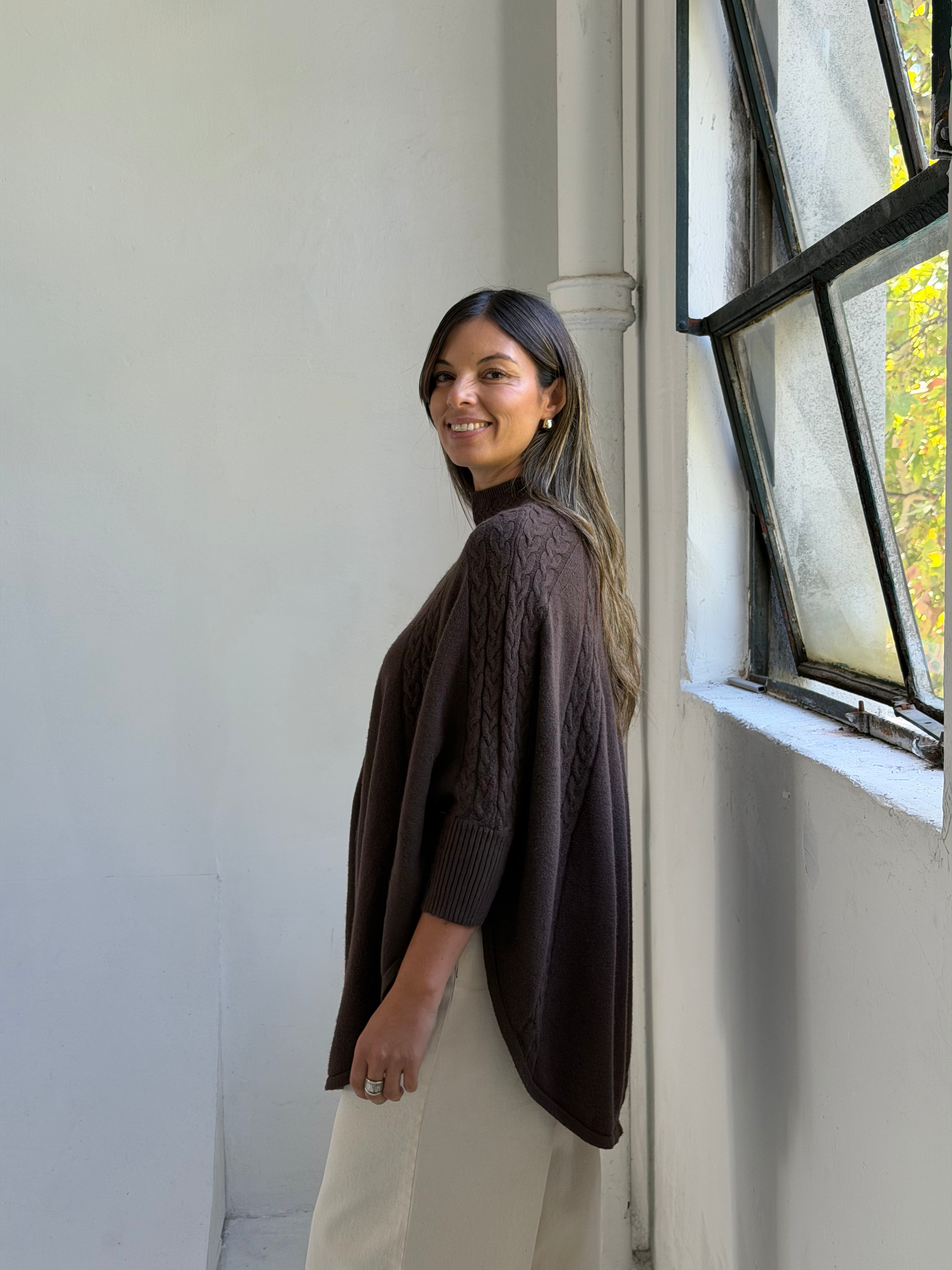 Poncho Inés Chocolate