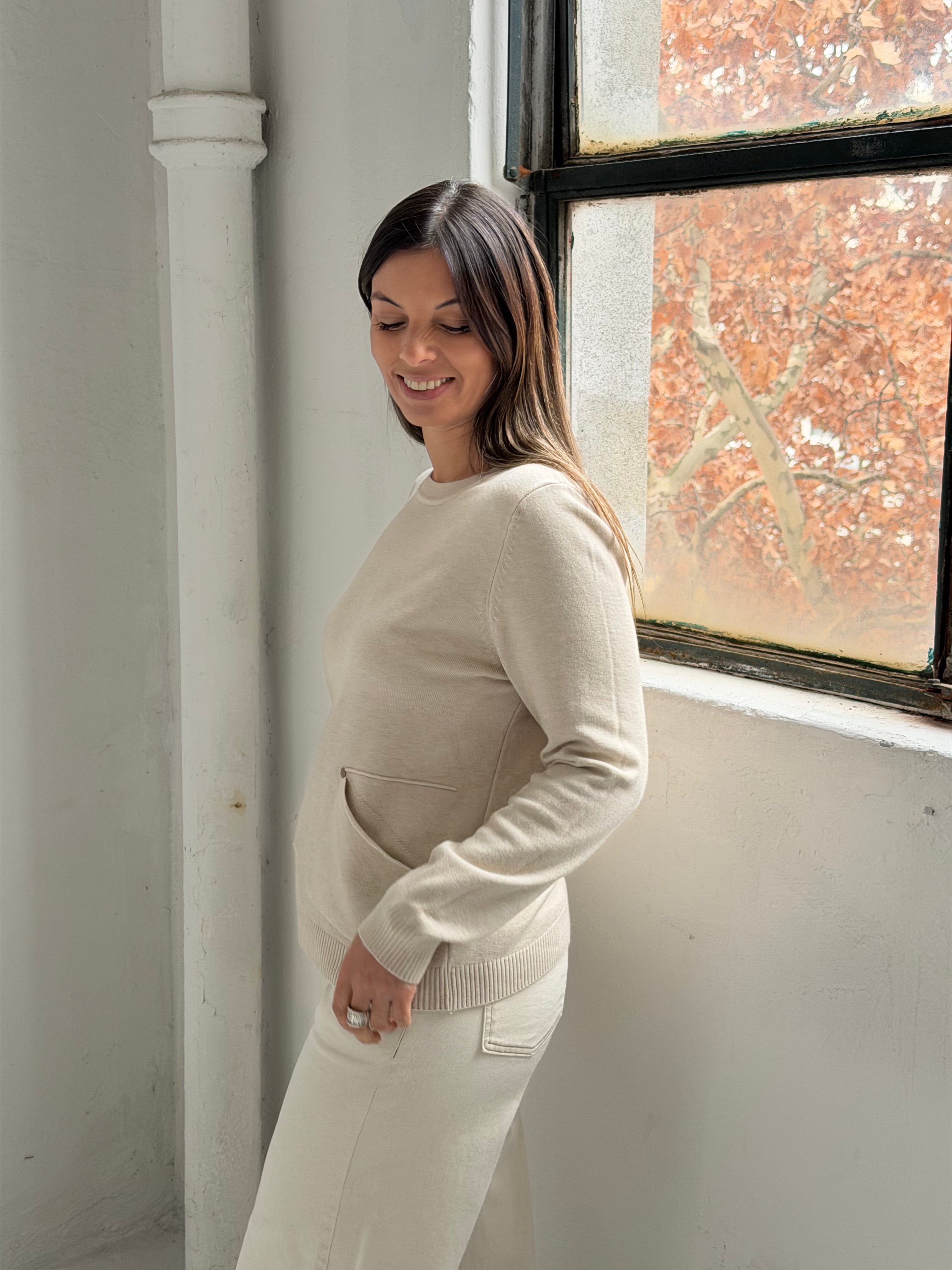 Sweater Pin Crudo