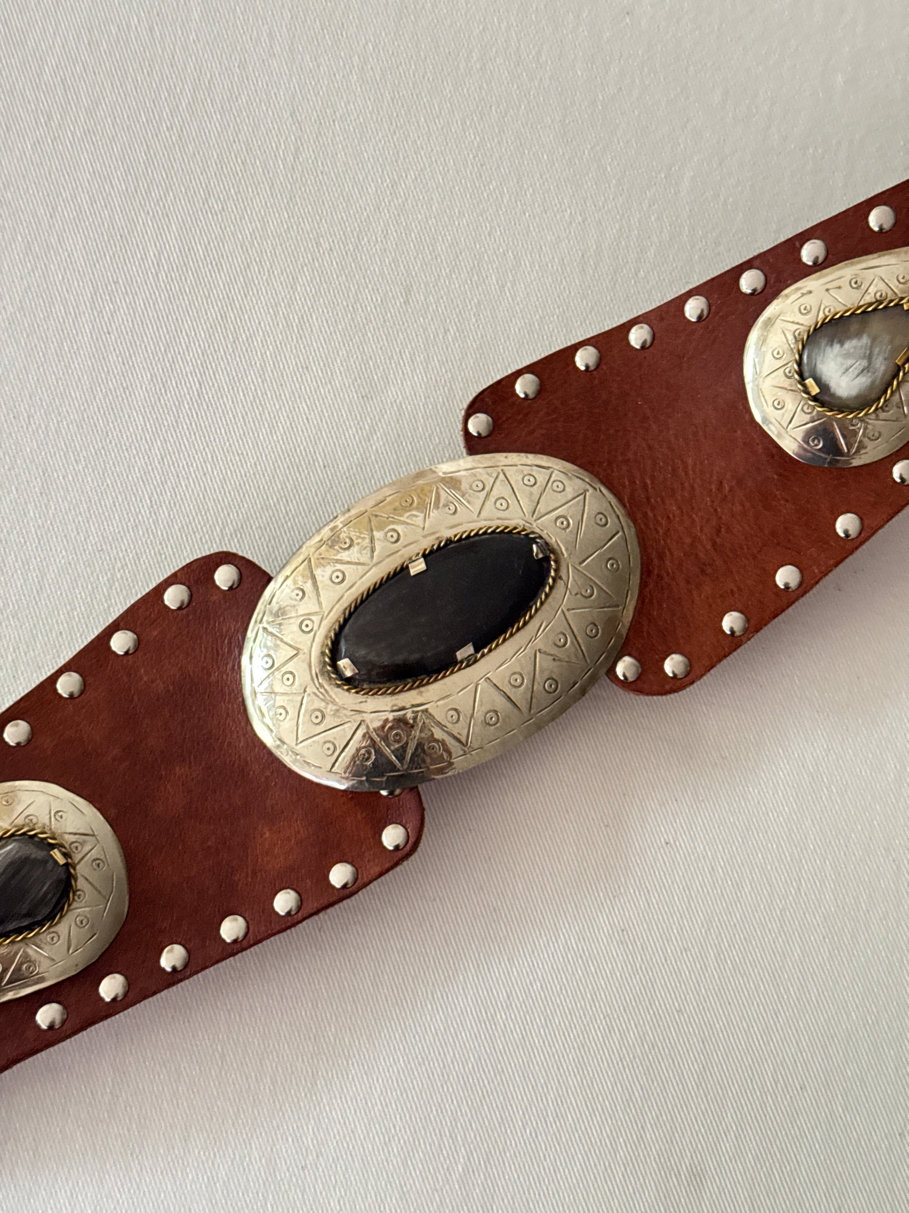 Cinto Faja SIENNA tachas ÓVALO chocolate