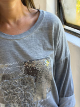 Remera detalle lentejuela Gris